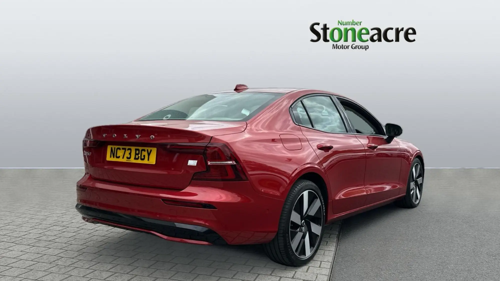 Volvo S60 Recharge 2.0 T8 [455] Recharge PHEV Plus Dark 4dr AWD Auto NC73BGY Image 2