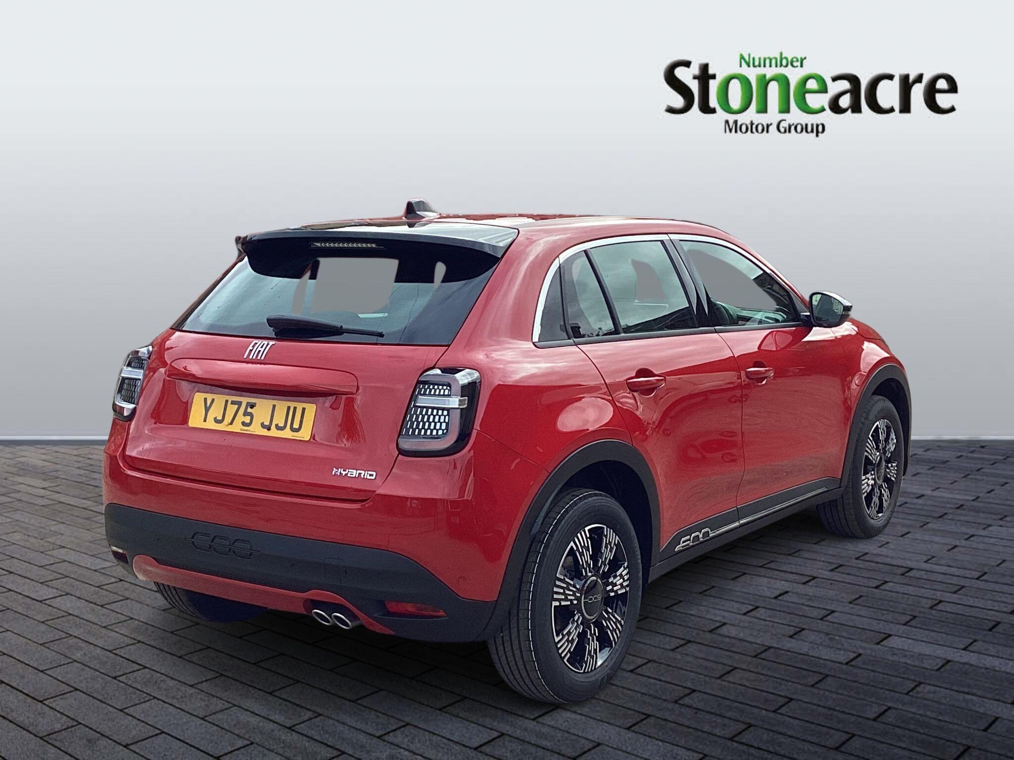 Fiat 600 1.2 MHEV e-DCT Euro 6 (s/s) 5dr YJ75JJU Image 2