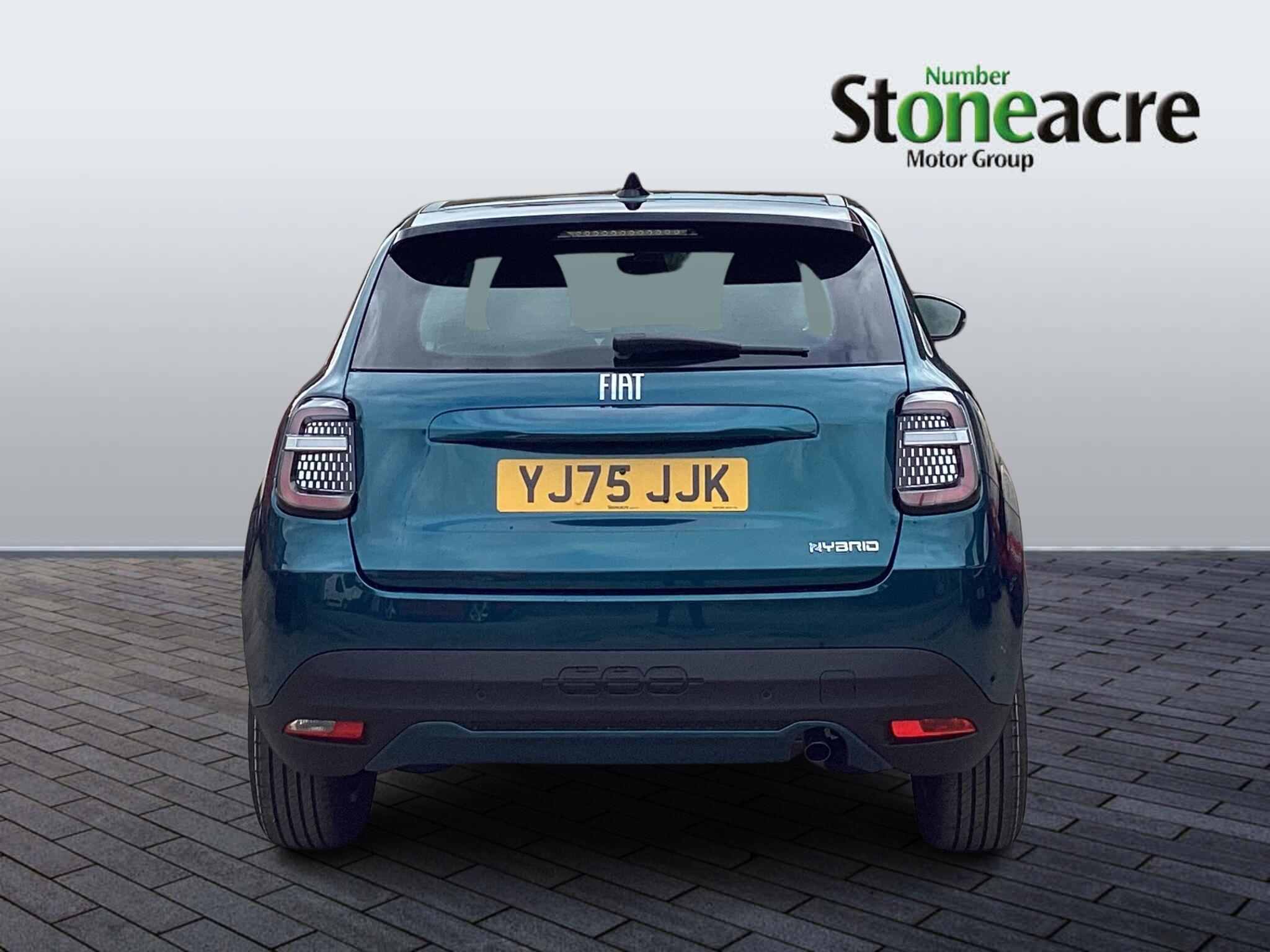 Fiat 600 1.2 MHEV e-DCT Euro 6 (s/s) 5dr YJ75JJK Image 3