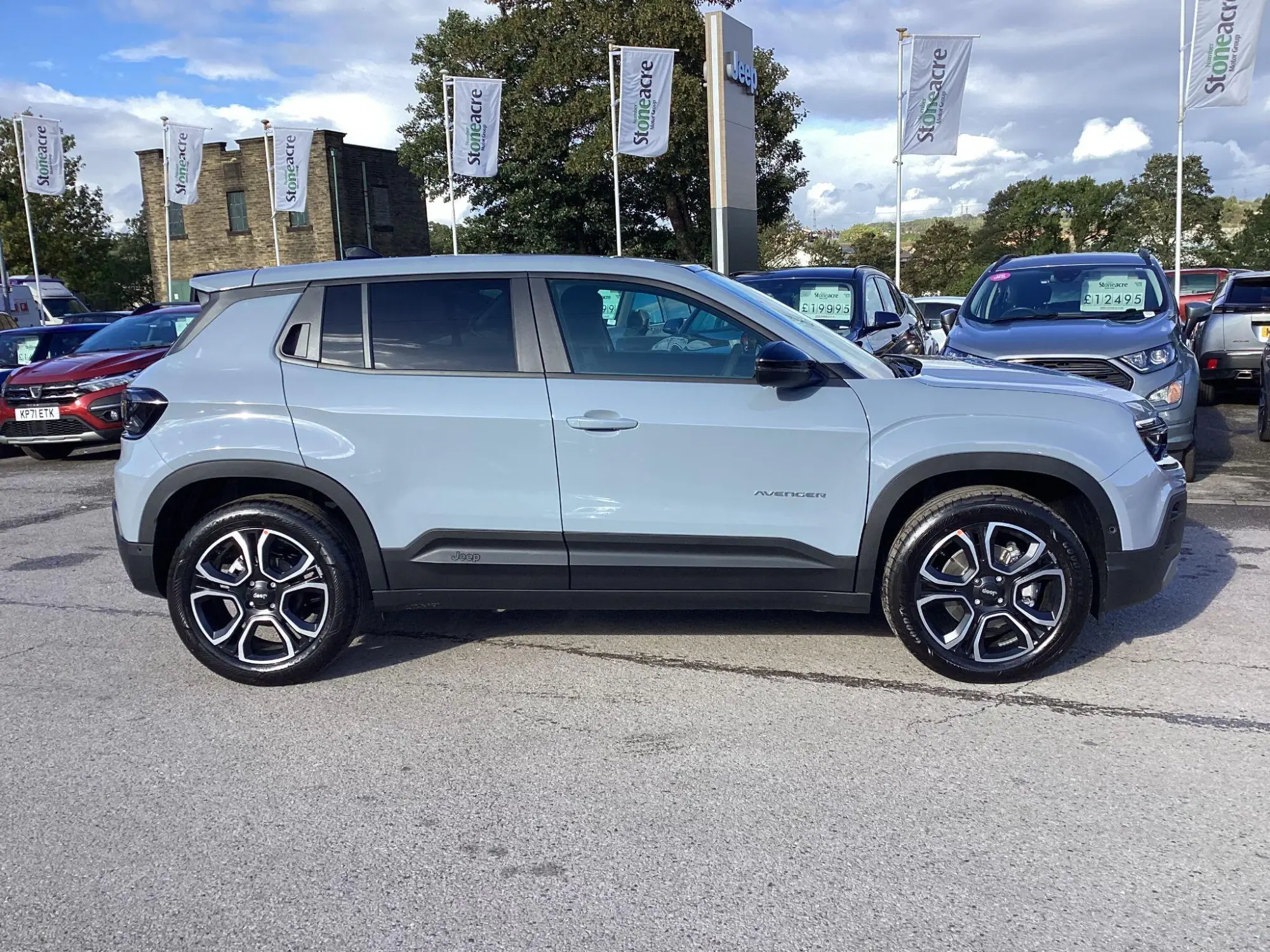 Jeep Avenger e-Hybrid Image 2