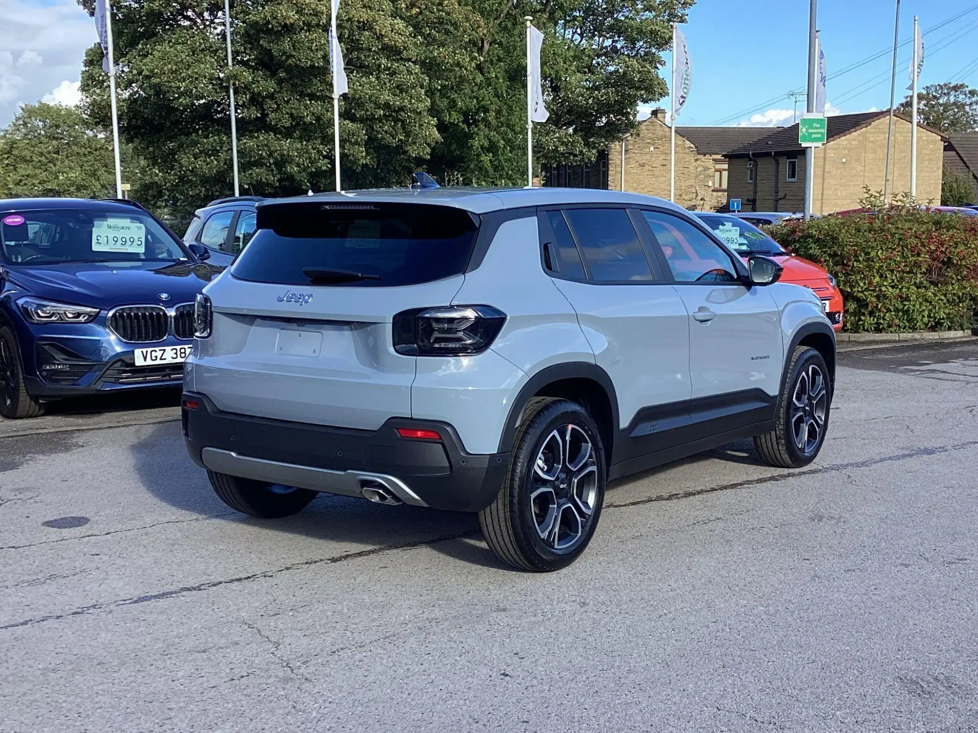 Jeep Avenger e-Hybrid Image 3
