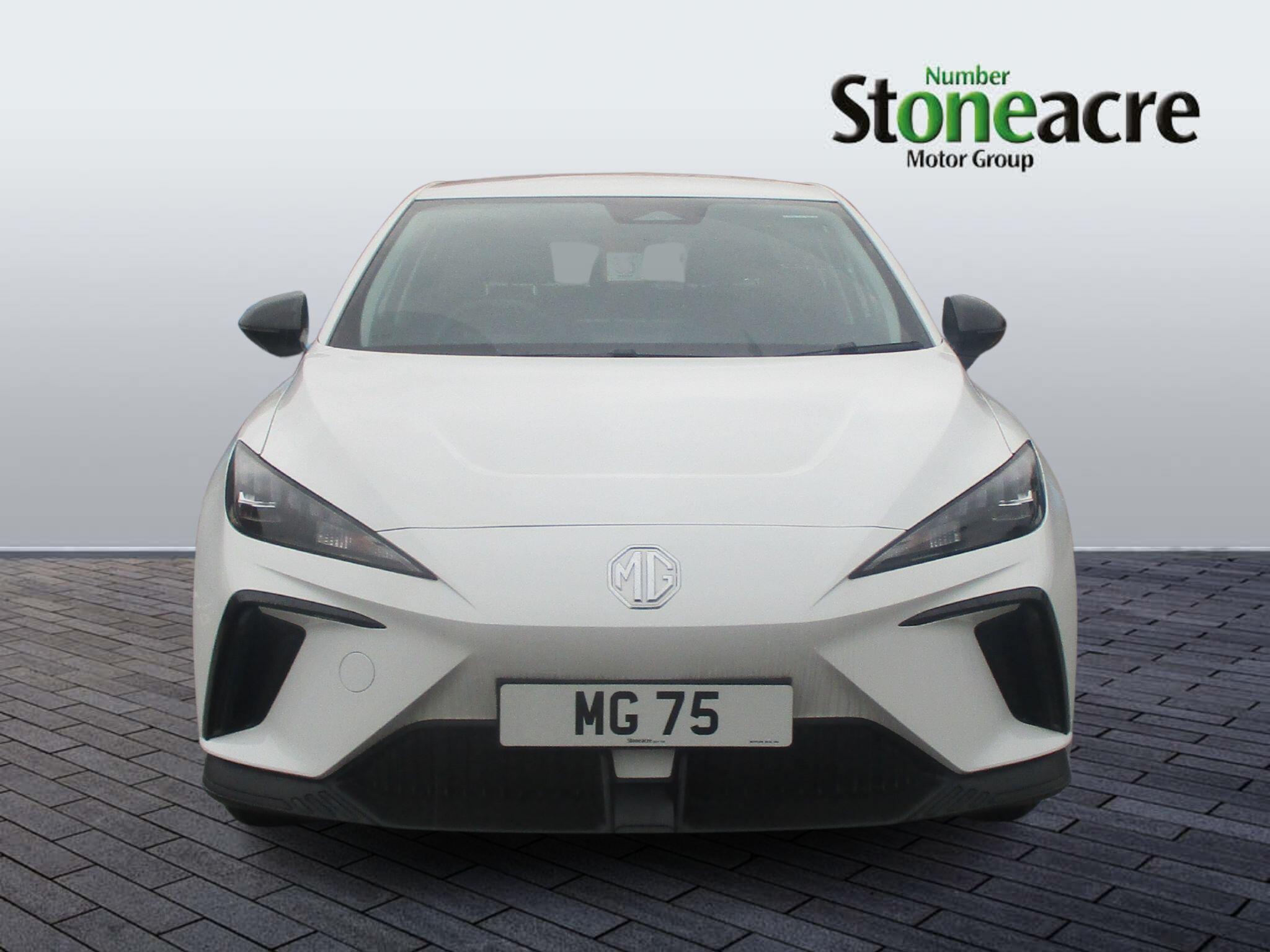 MG 4 EV 49kWh SE Auto 5dr FG75CVS Image 2