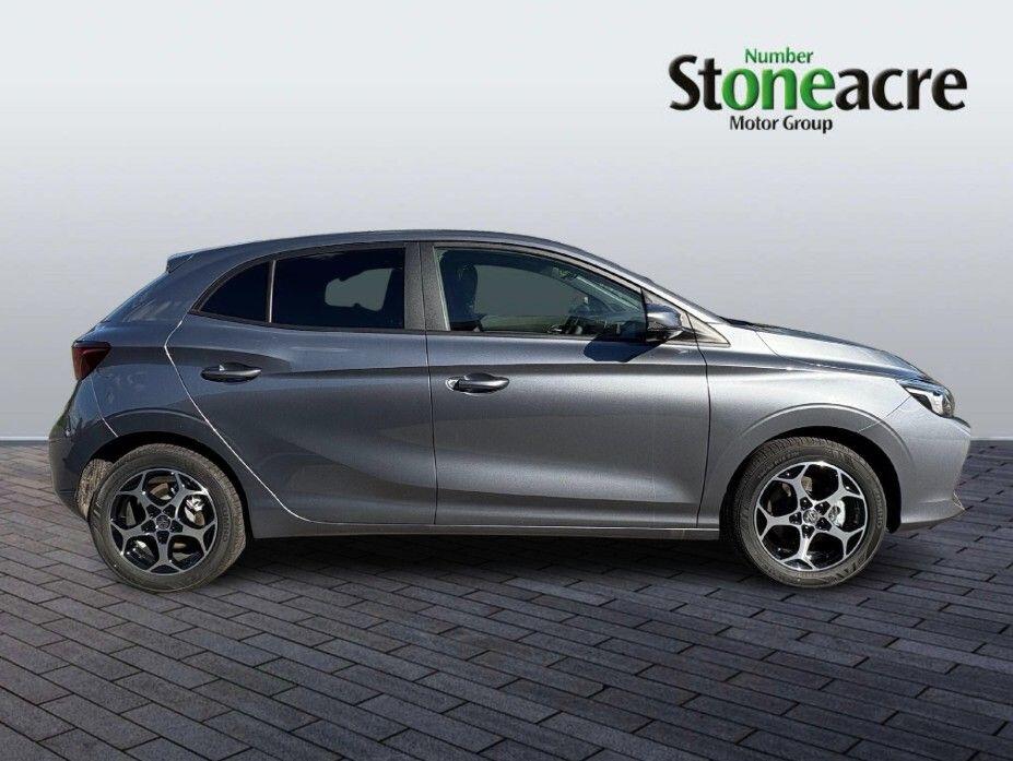 MG 3 1.5 MHEV Trophy Auto Euro 6 (s/s) 5dr FG75KXM Image 2
