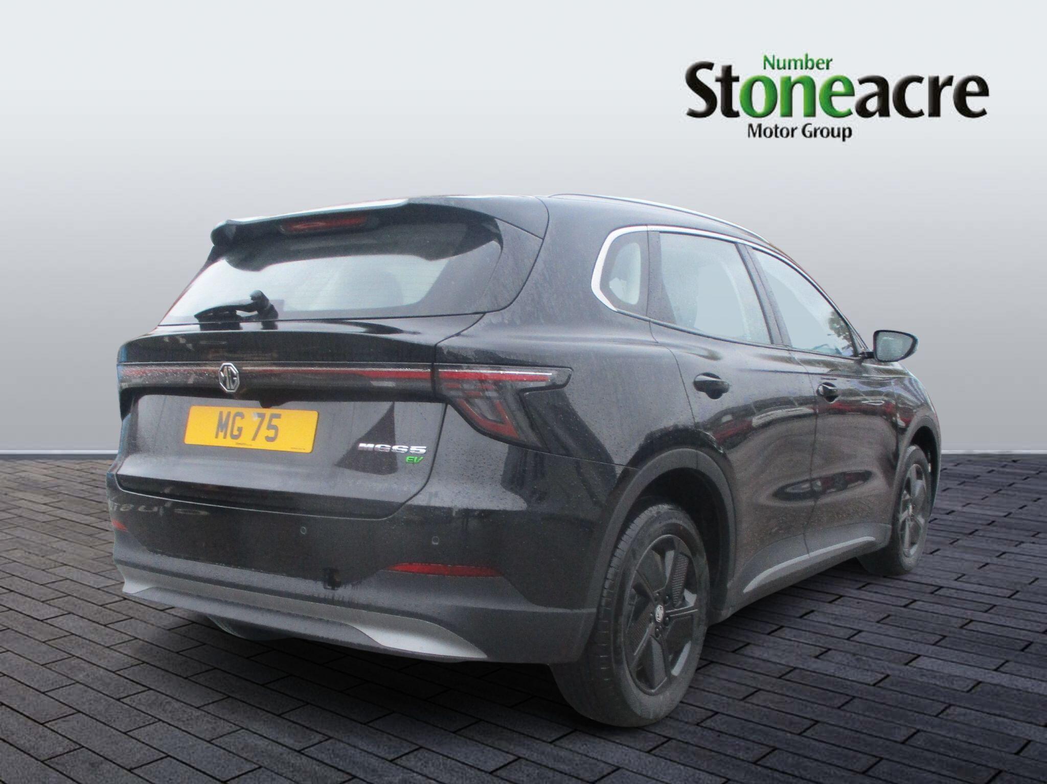 MG S5 EV 49kWh SE Auto 5dr FG75JVJ Image 3