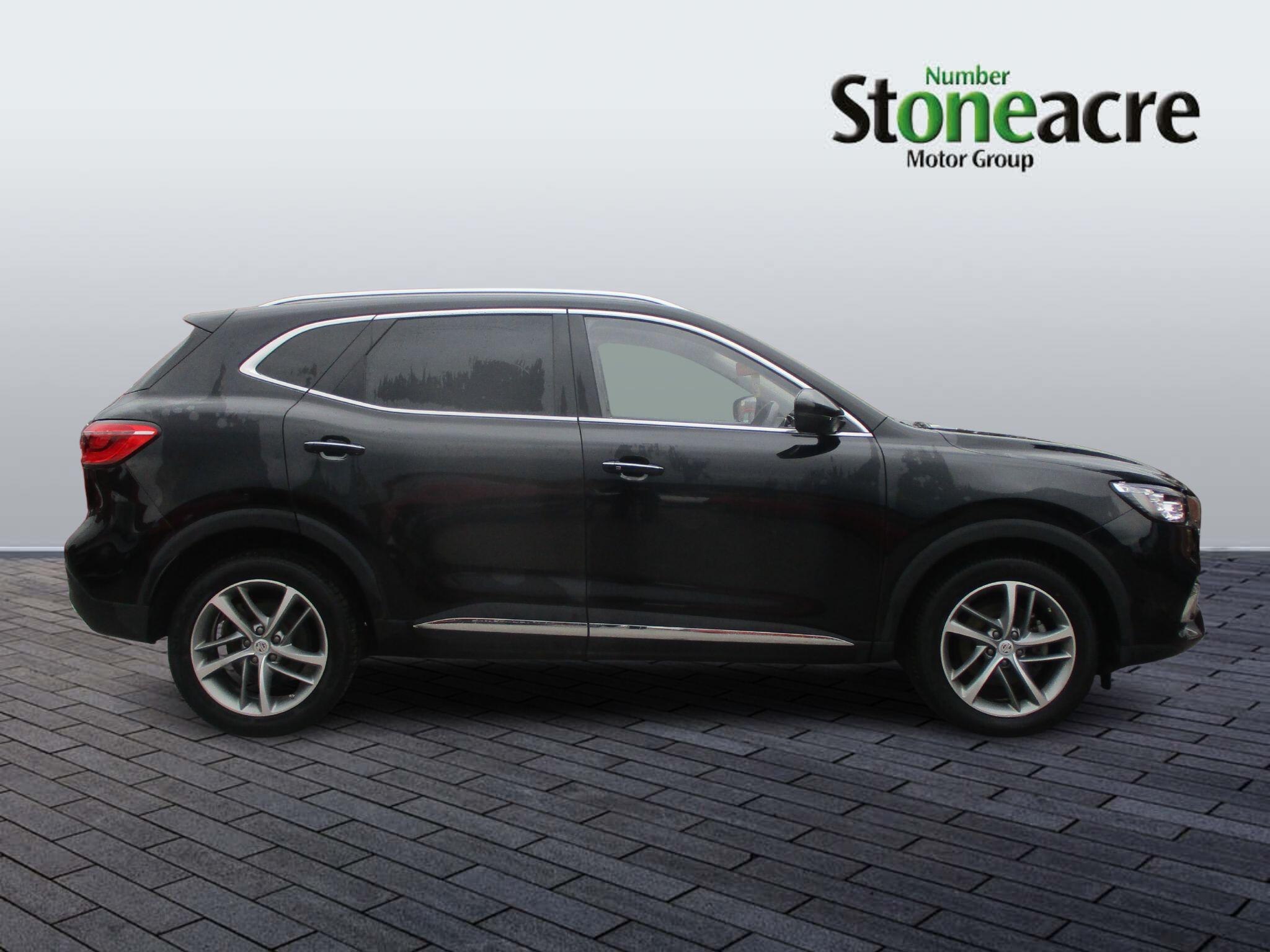 MG HS 1.5 T-GDI Exclusive SUV 5dr Petrol DCT Euro 6 (s/s) (162 ps) FG72JZJ Image 2