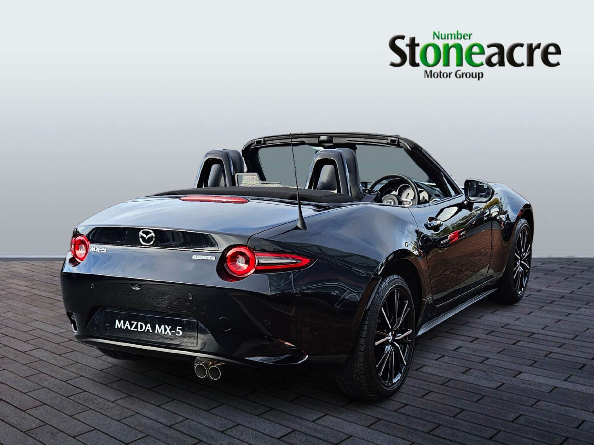 Mazda MX-5 2.0 SKYACTIV-G Exclusive-Line Roadster Euro 6 (s/s) 2dr Image 3