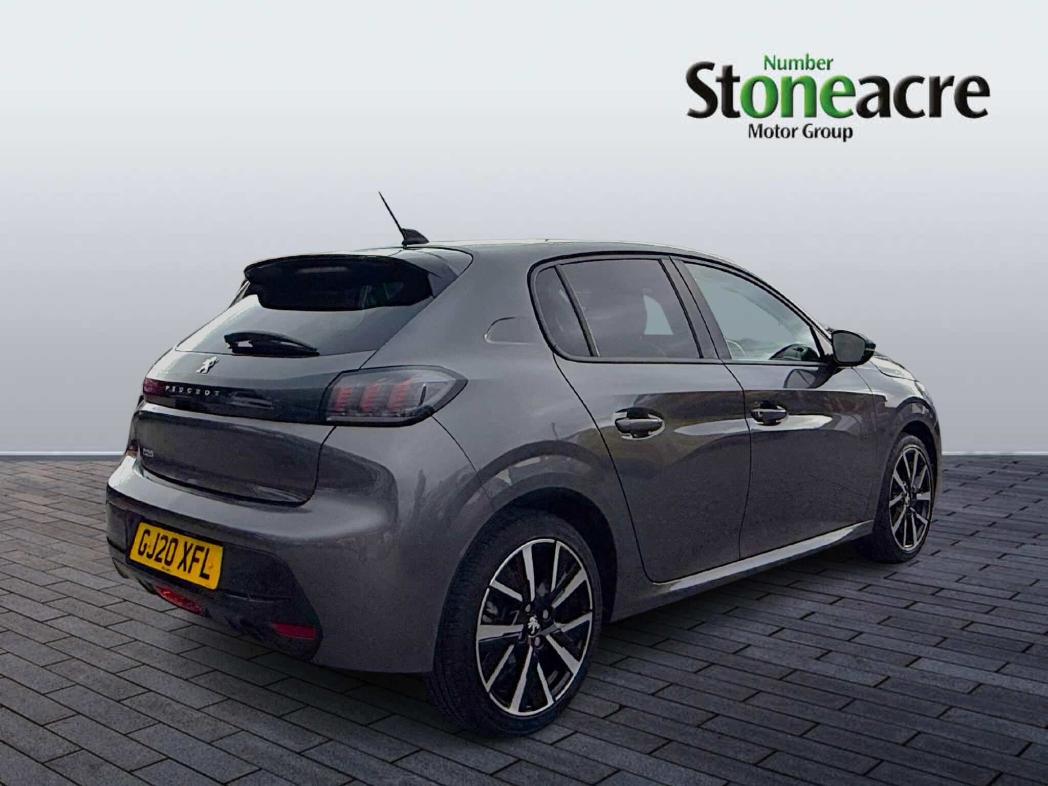 Peugeot 208 1.2 PureTech 100 Allure 5dr GJ20XFL Image 3