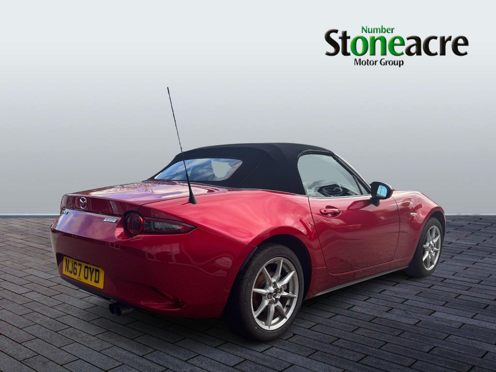Mazda MX-5 1.5 SKYACTIV-G SE-L Nav Convertible 2dr Petrol Manual Euro 6 (131 ps) NJ67OYD Image 3