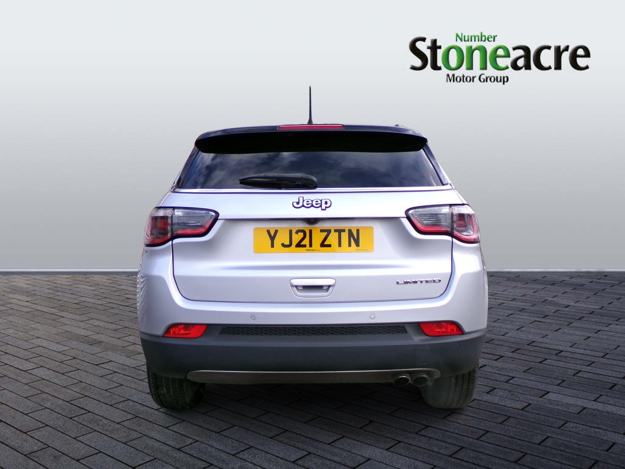 Jeep Compass 1.4T MultiAirII Limited Euro 6 (s/s) 5dr YJ21ZTN Image 3