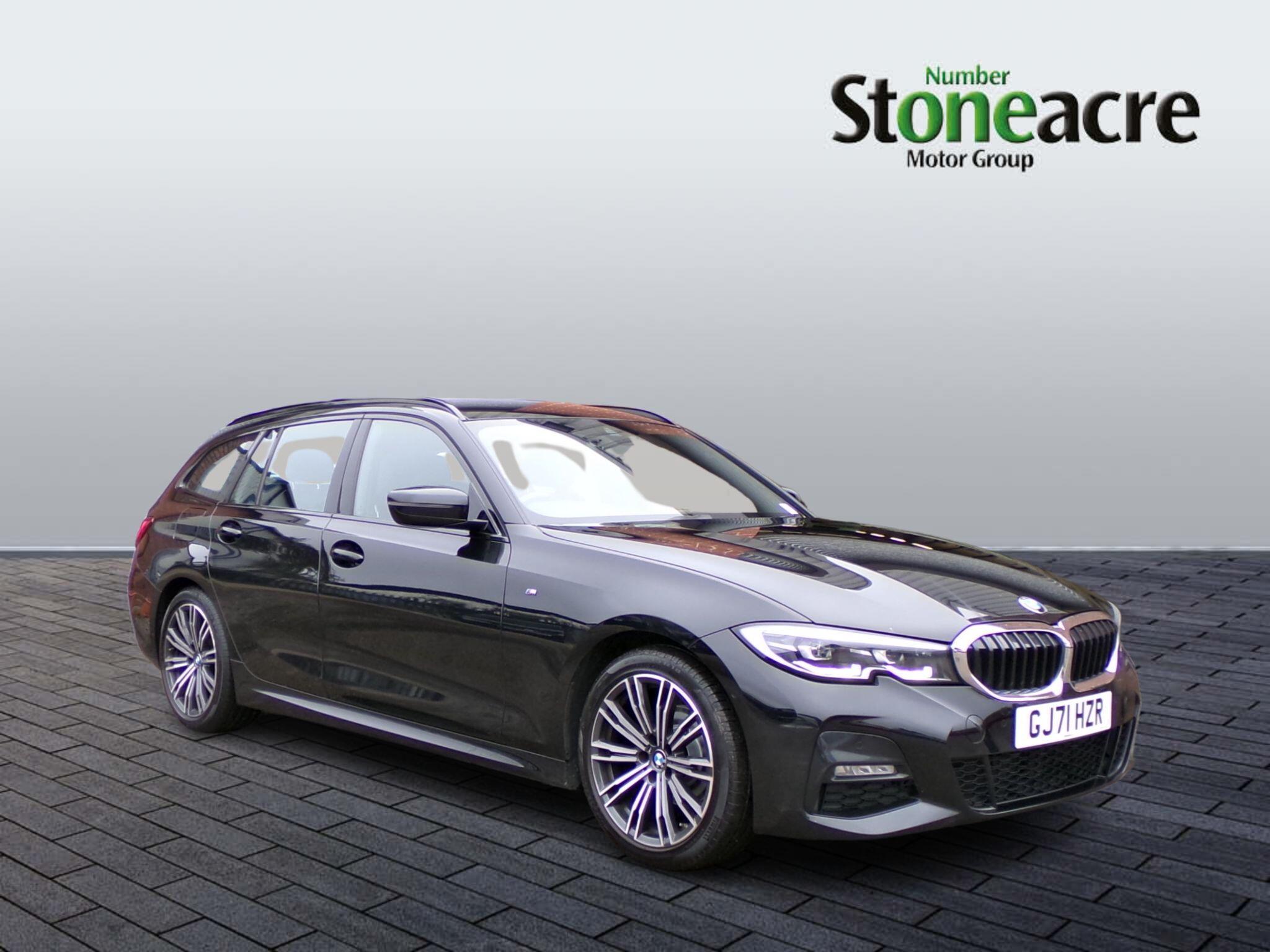 BMW 3 Series 2.0 318i M Sport Touring Auto Euro 6 (s/s) 5dr GJ71HZR Image 1