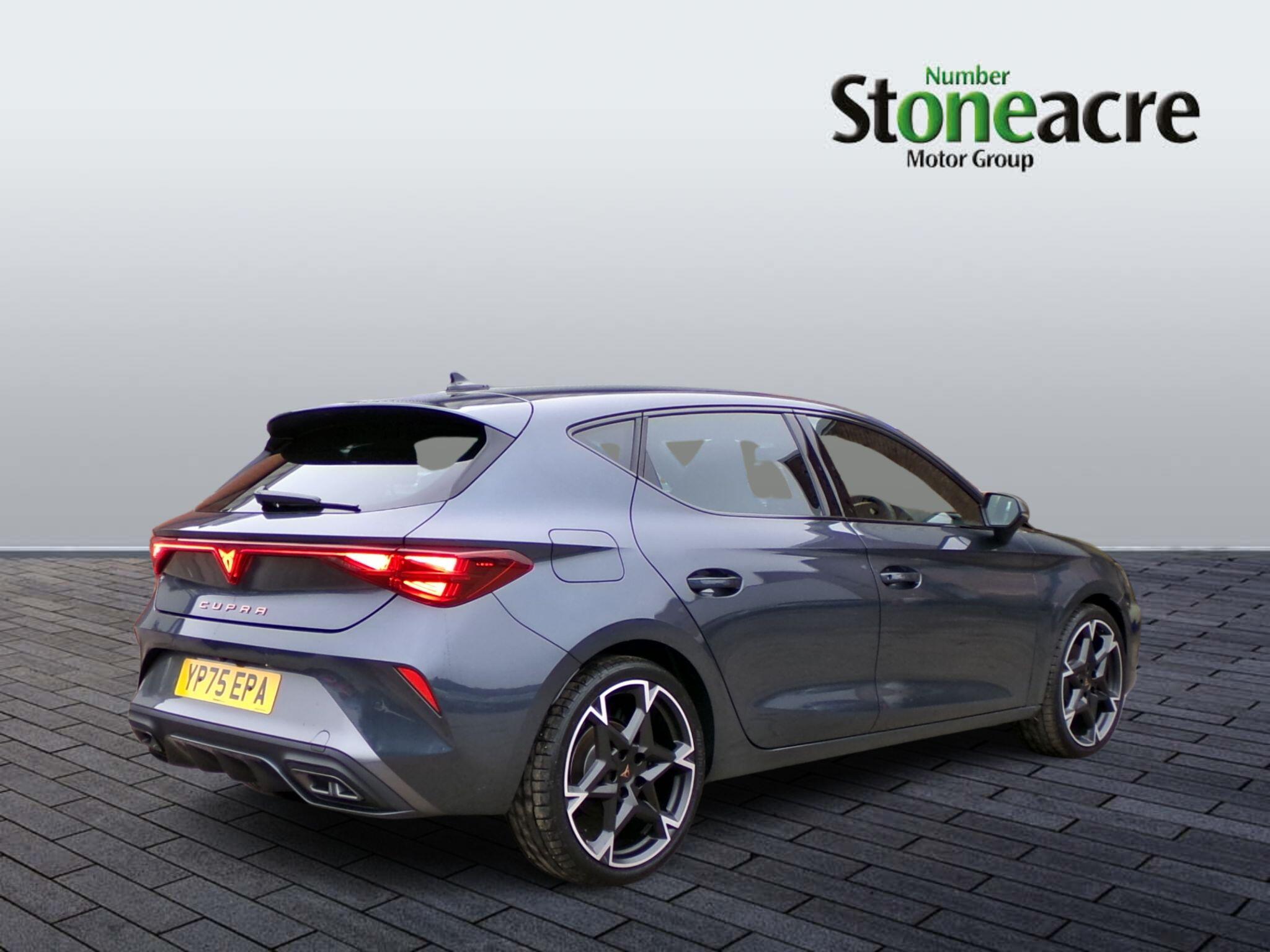 CUPRA Leon 1.5 eTSI EVO V2 DSG Euro 6 (s/s) 5dr YP75EPA Image 3