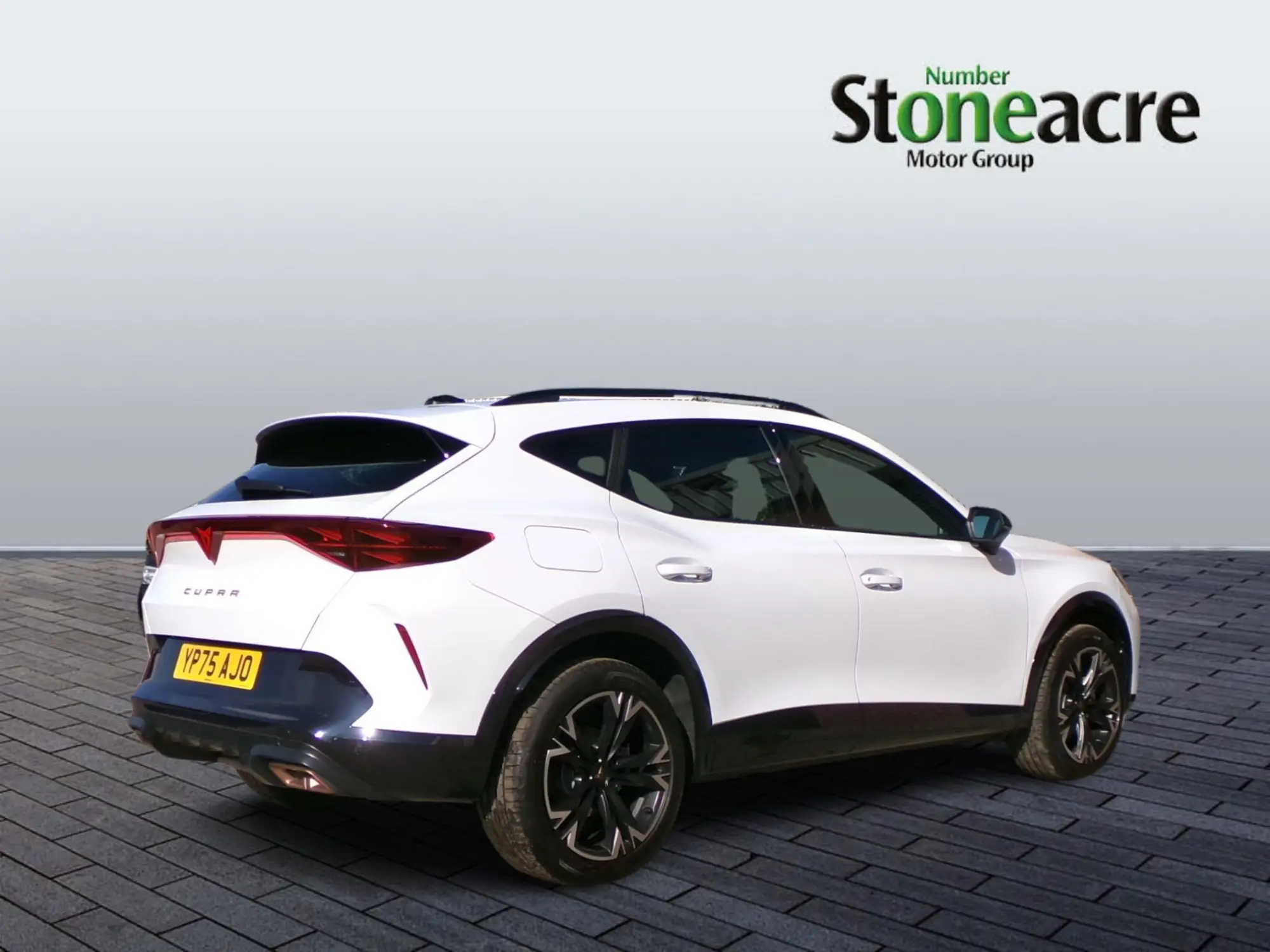 CUPRA Formentor 1.5 eHybrid 25.8kWh V1 DSG Euro 6 (s/s) 5dr YP75AJO Image 3