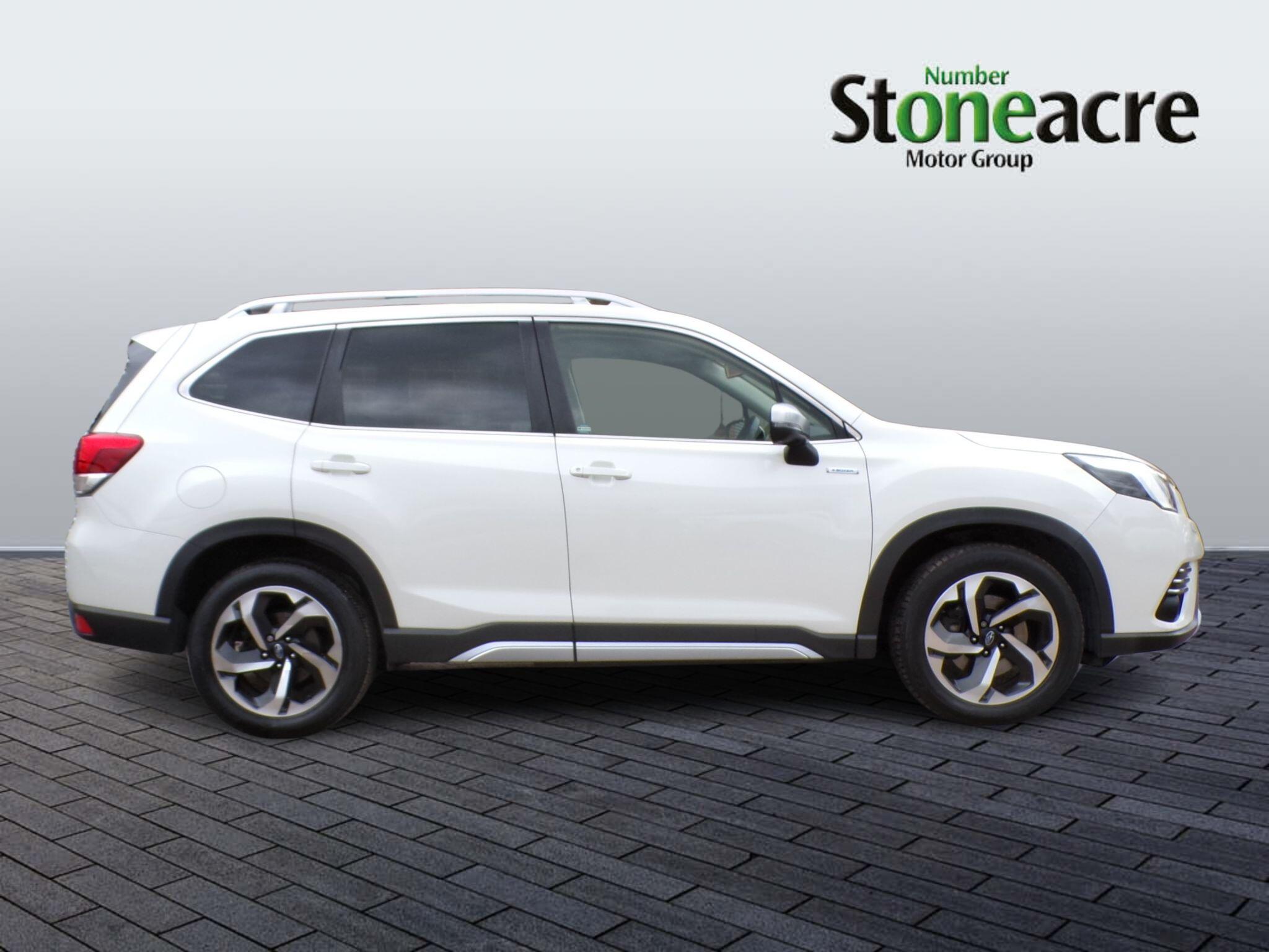 Subaru Forester 2.0 i e-Boxer XE Premium Lineartronic 4WD Euro 6 (s/s) 5dr BW23CYV Image 2