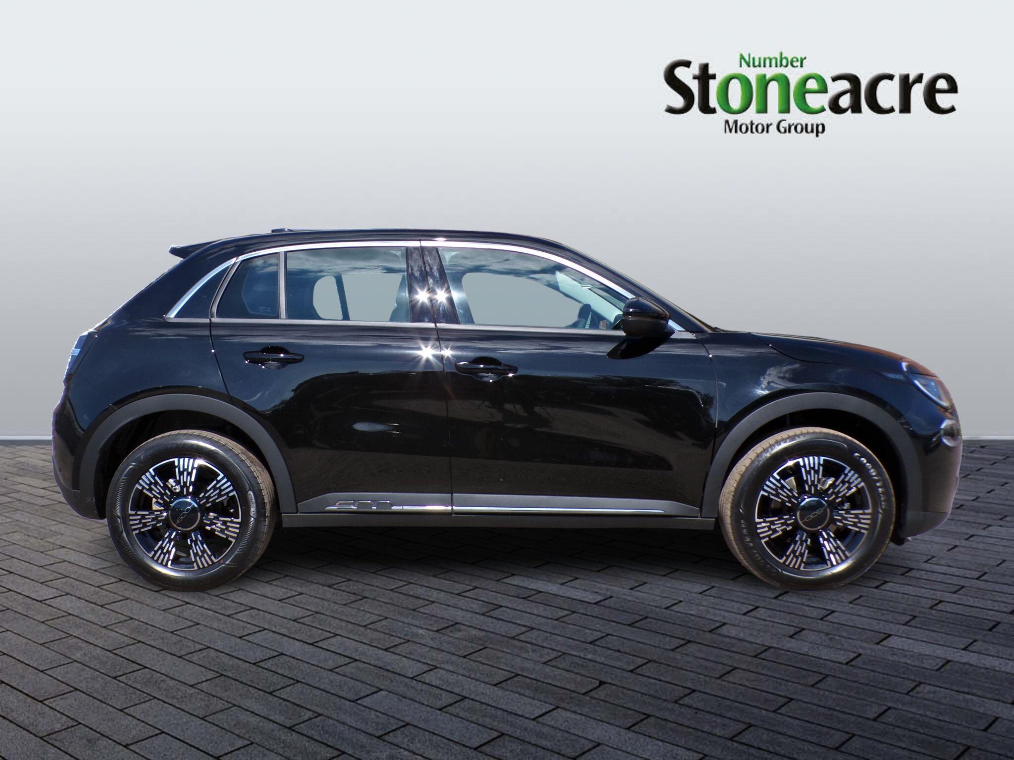 Fiat 600 1.2 MHEV e-DCT Euro 6 (s/s) 5dr YR25CZN Image 2