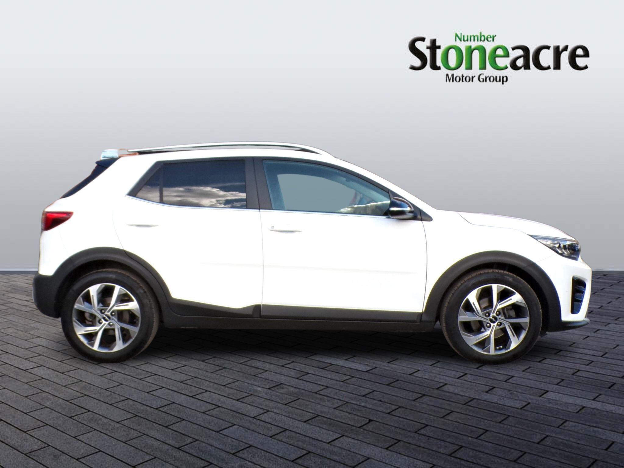 Kia Stonic 1.0 T-GDi MHEV GT-Line SUV 5dr Petrol Hybrid Manual Euro 6 (s/s) (118 bhp) FT22KFX Image 2