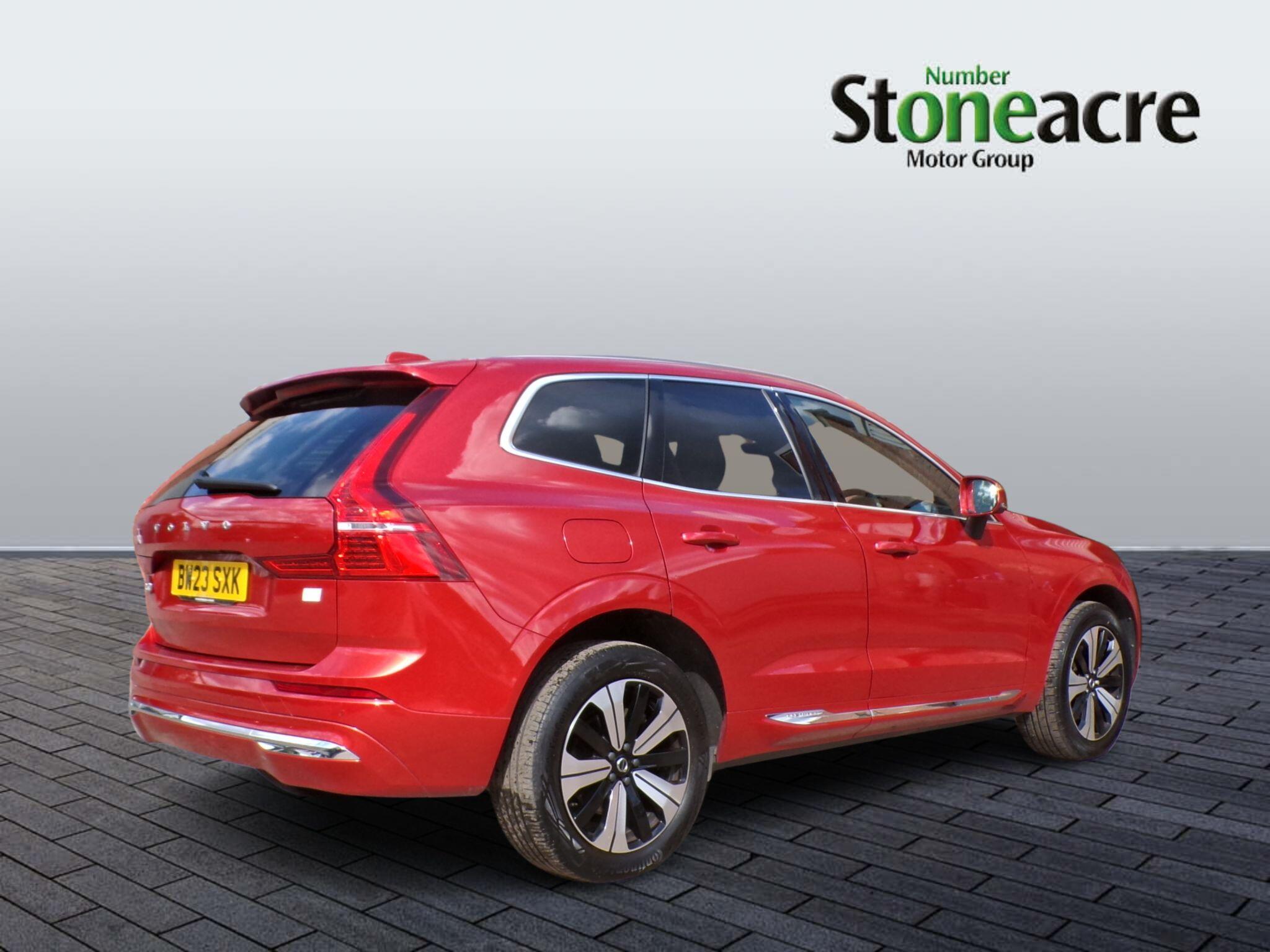 Volvo XC60 Recharge Core Bright T6 AWD (350 hp) Auto BW23SXK Image 3