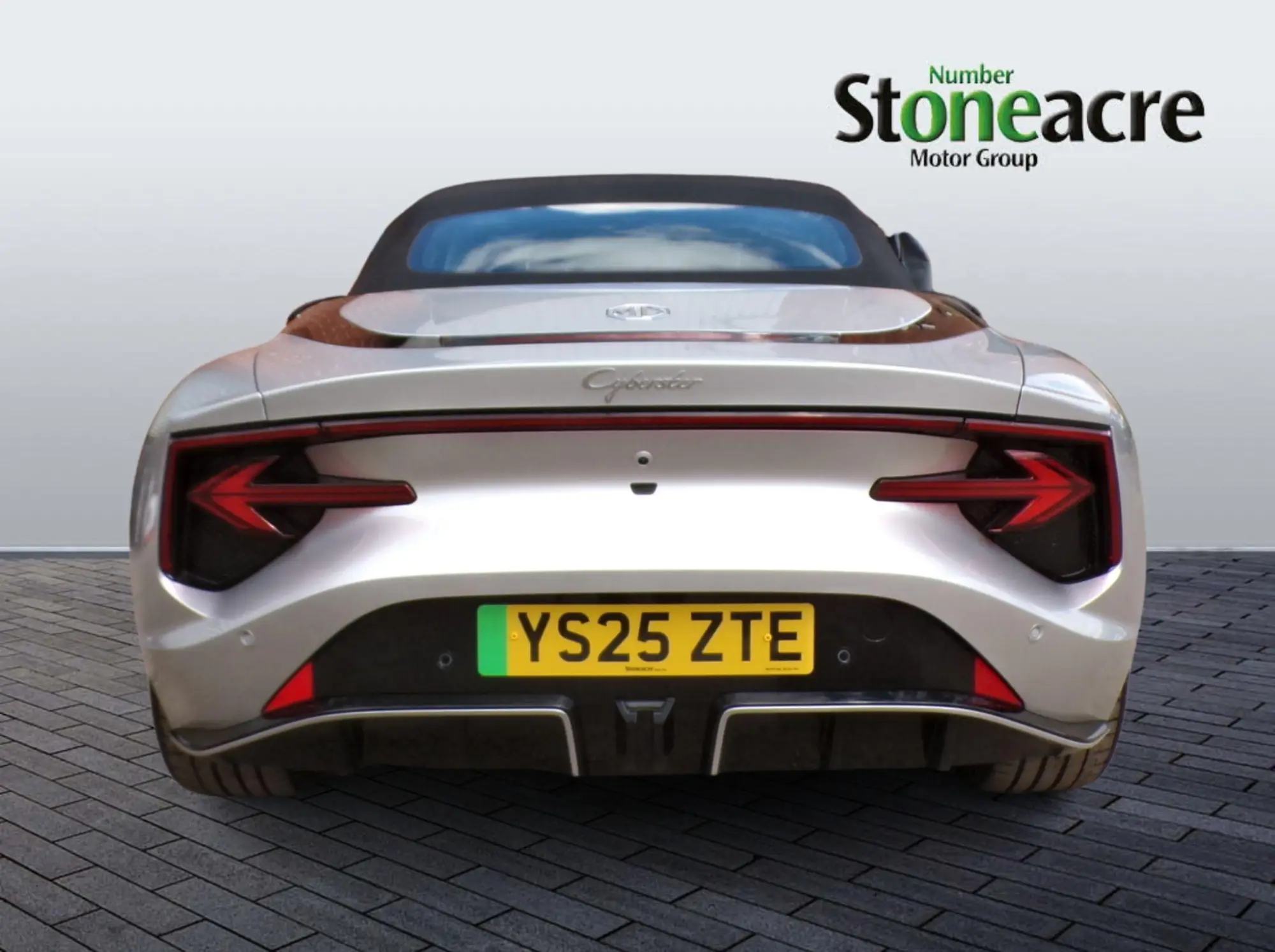 MG Cyberster 77kWh Trophy Auto 2dr YS25ZTE Image 3