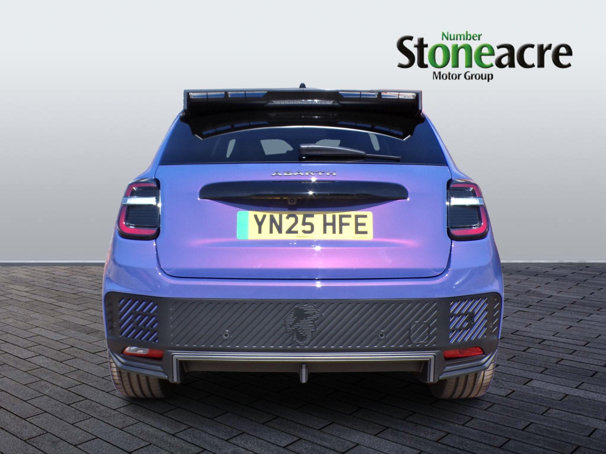 Abarth 600e 54kWh Scorpionissima Auto 5dr YN25HFE Image 3