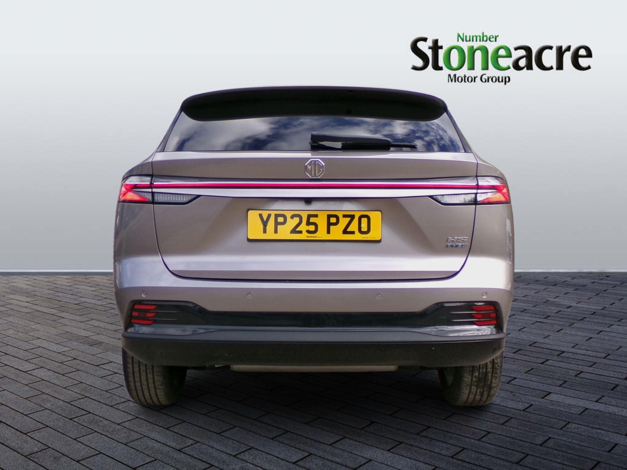 MG MG HS 1.5 T-GDI 24.7 kWh SE Auto Euro 6 (s/s) 5dr YP25PZO Image 3