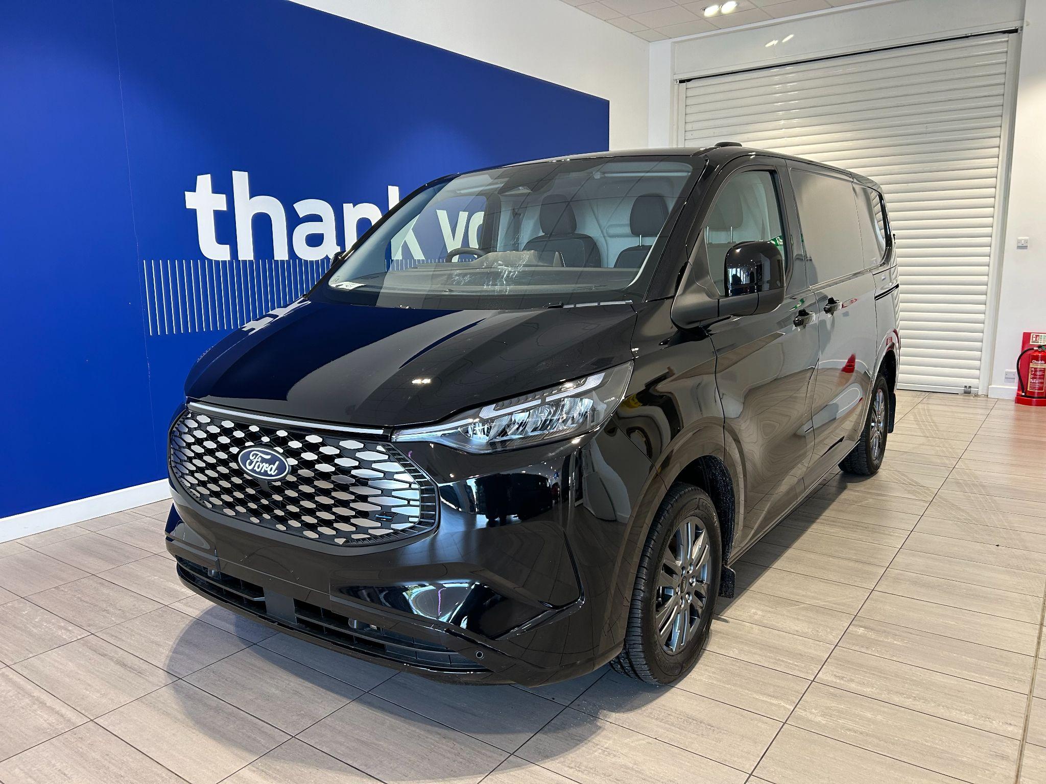 Ford E-Transit Custom Image 3