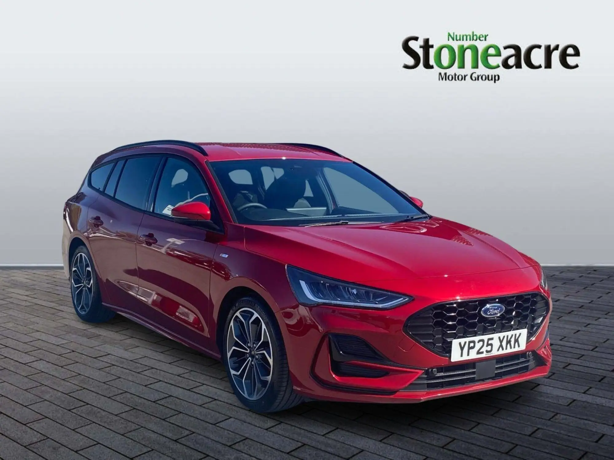 Ford Focus 1.0T EcoBoost MHEV ST-Line X DCT Euro 6 (s/s) 5dr YP25XKK Image 1