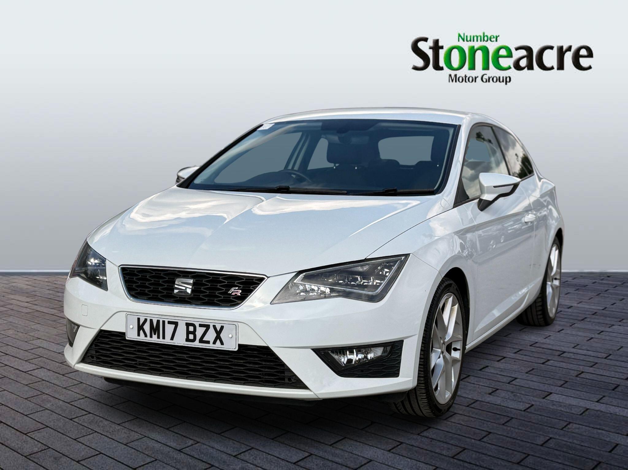 SEAT Leon Sport Coupe 1.4 EcoTSI FR Technology Sport Coupe DSG Euro 6 (s/s) 3dr KM17BZX Image 3