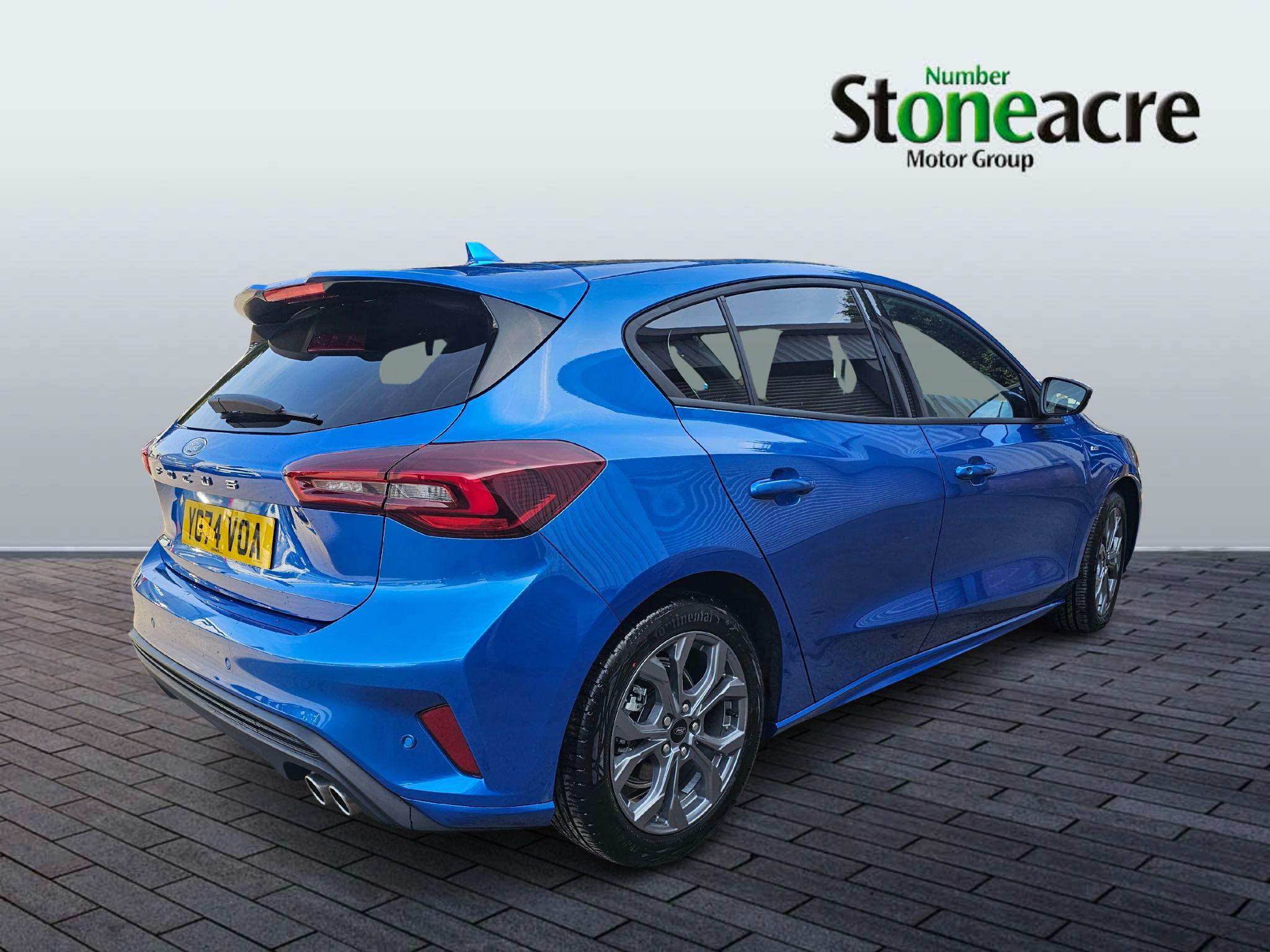 Ford Focus 1.0T EcoBoost MHEV ST-Line Euro 6 (s/s) 5dr YO74VOA Image 3