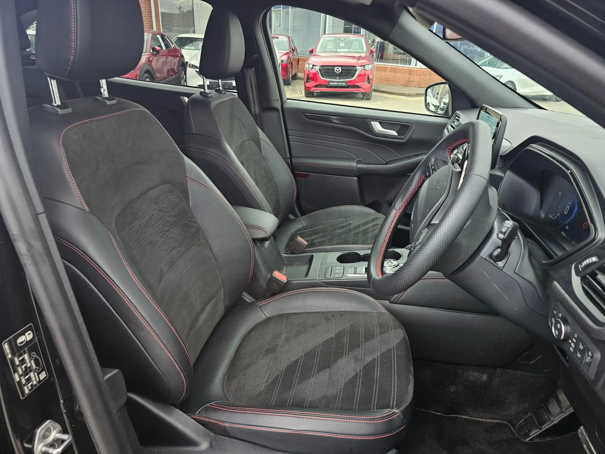 Ford Kuga Plug-In Hybrid Image 10 Ford Kuga Plug-In Hybrid Image 10
