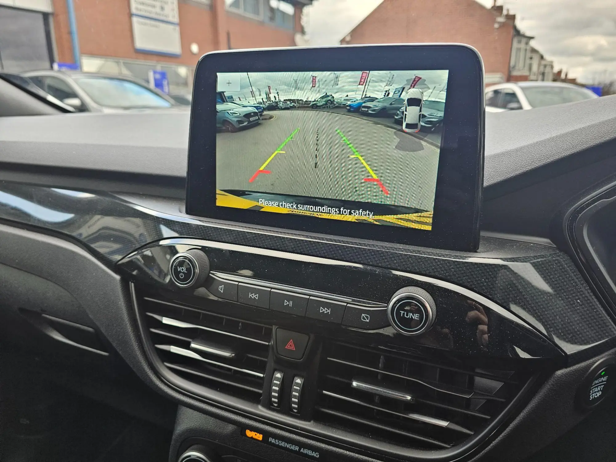 Ford Kuga Plug-In Hybrid Image 15 Ford Kuga Plug-In Hybrid Image 15