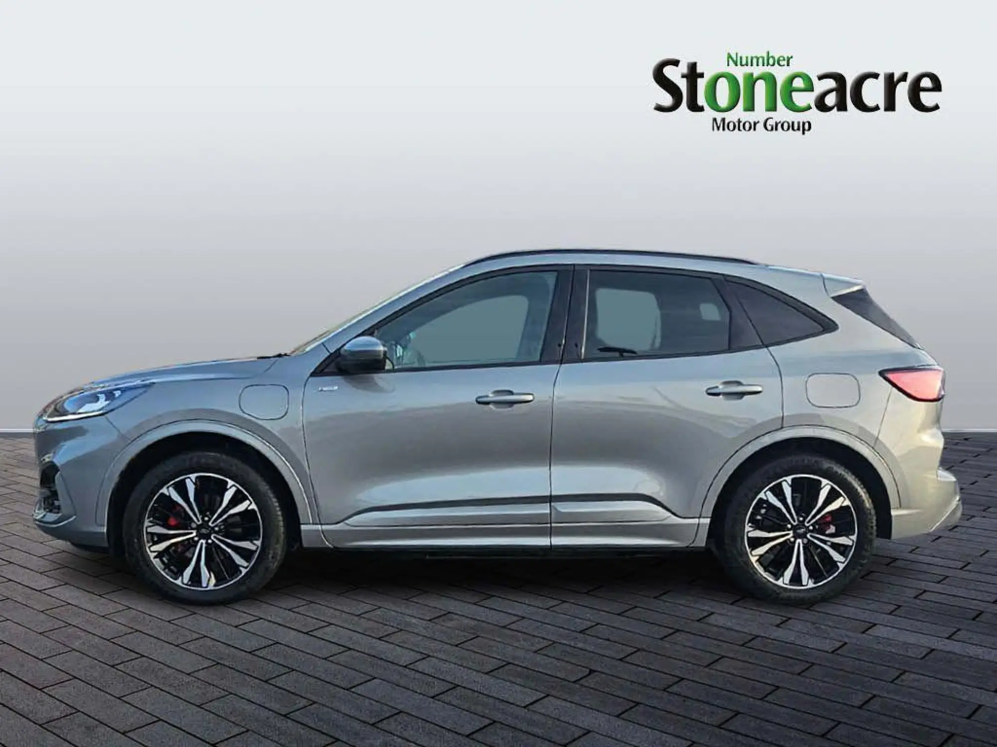 Ford Kuga Plug-in Hybrid 2.5 PHEV ST-Line X Edition 5dr CVT YS24KDJ Image 2