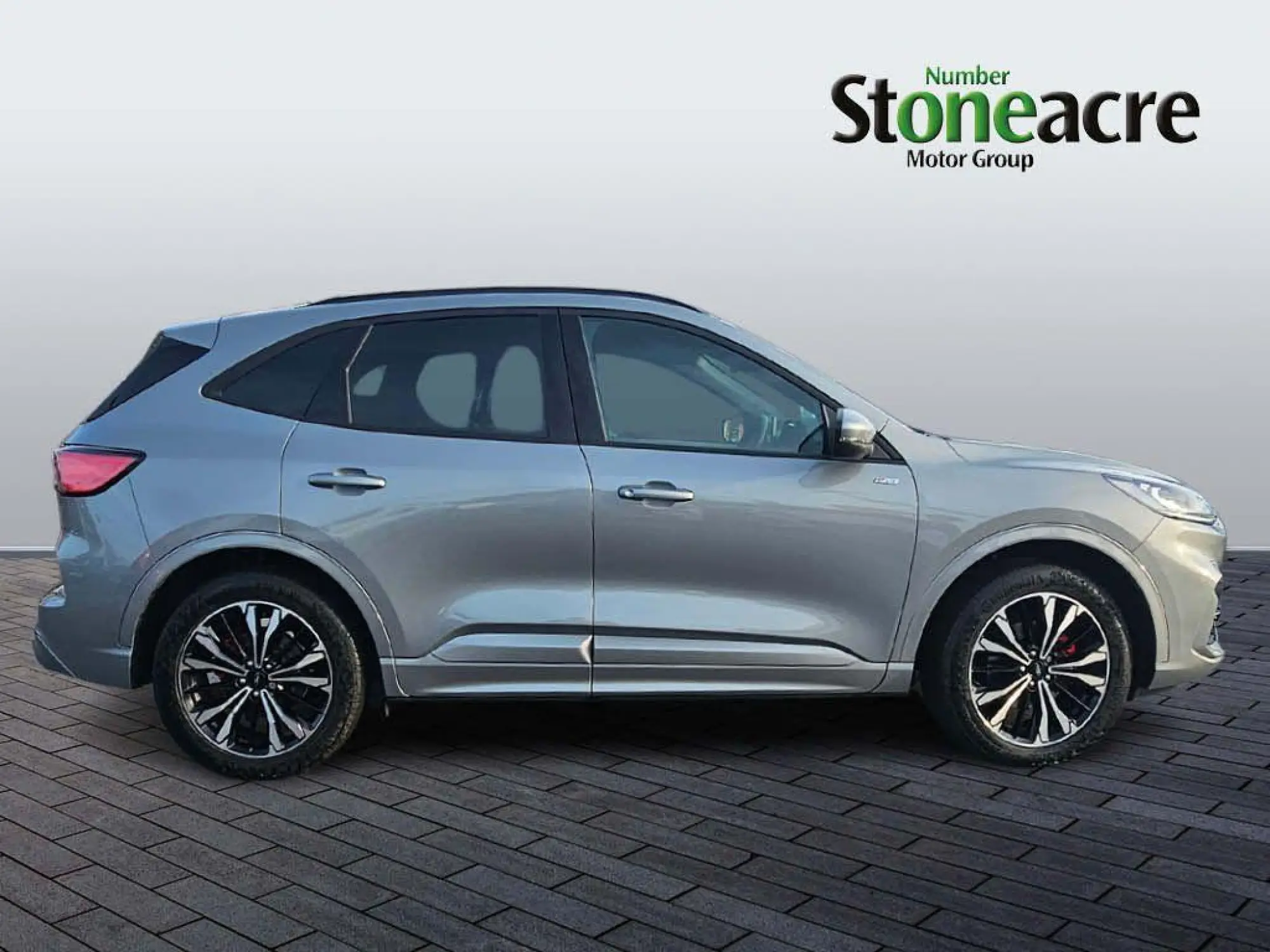 Ford Kuga Plug-In Hybrid Image 4