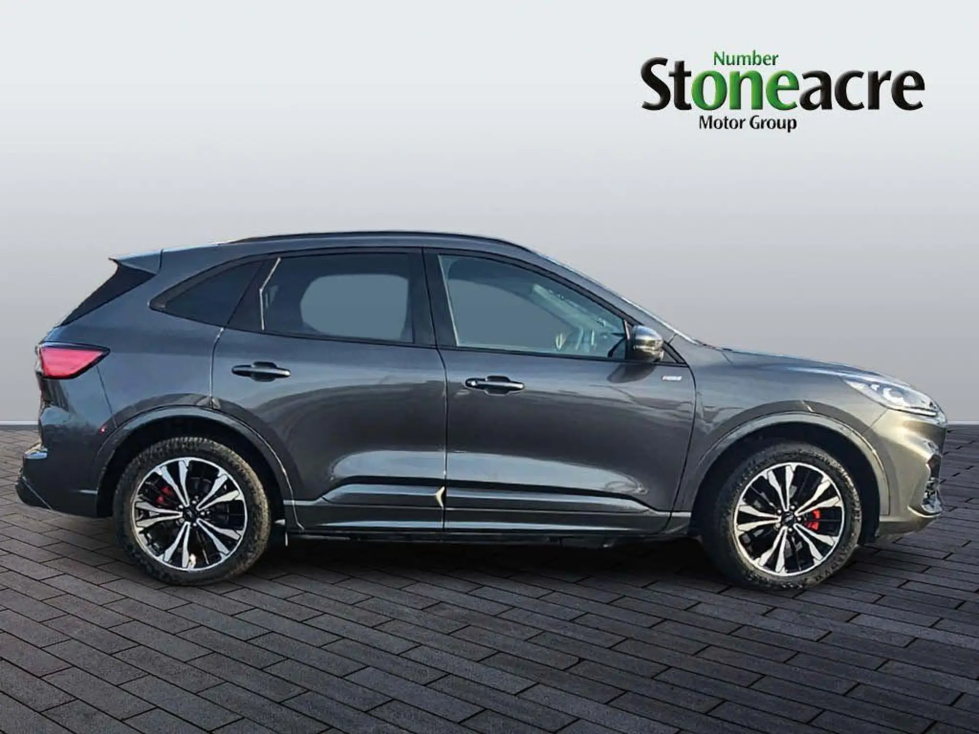 Ford Kuga Plug-in Hybrid 2.5 PHEV ST-Line X Edition 5dr CVT YN24OAA Image 2