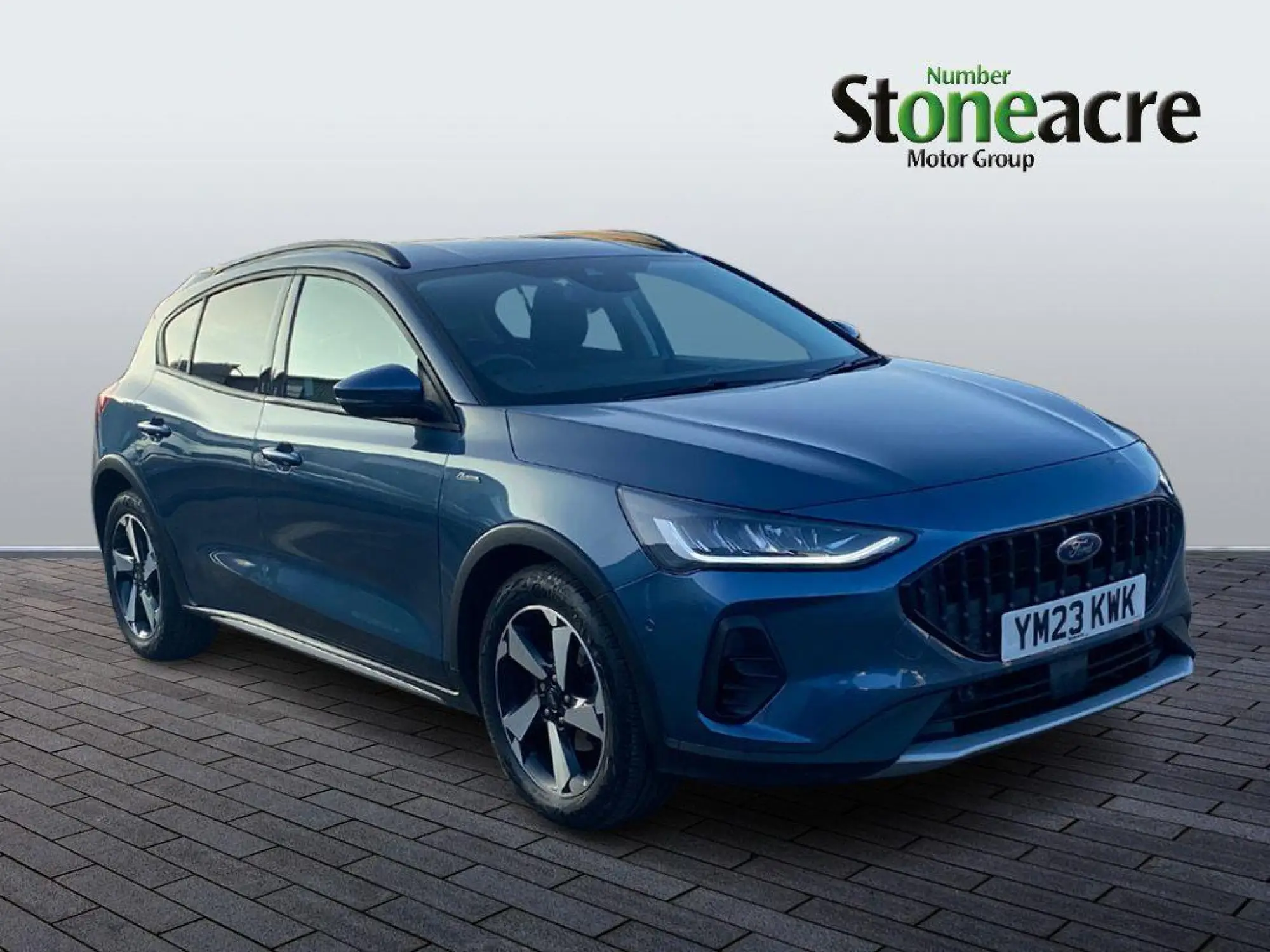 Ford Focus 1.0T EcoBoost Active Euro 6 (s/s) 5dr YM23KWK Image 1