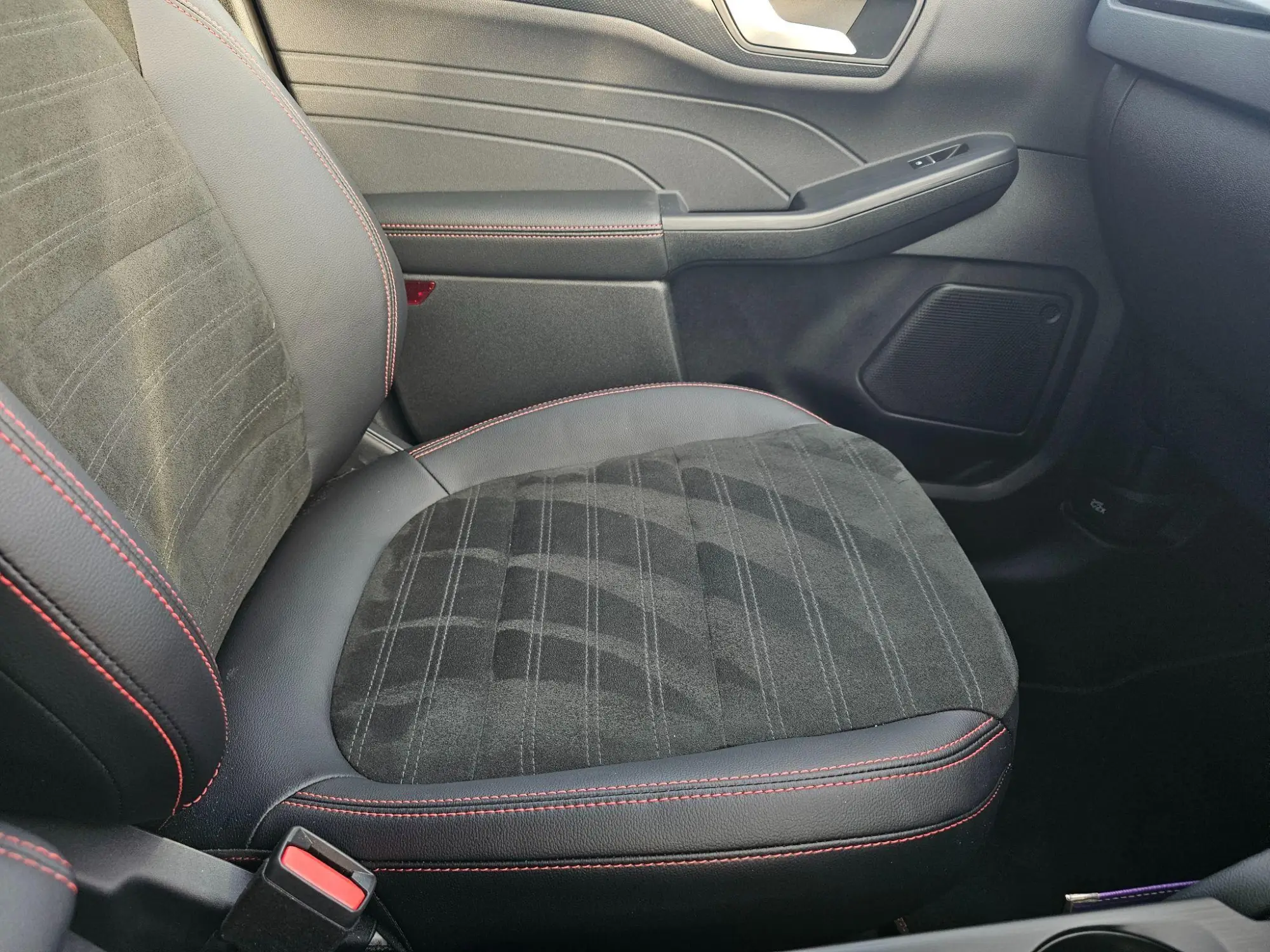 Ford Kuga Plug-In Hybrid Image 11