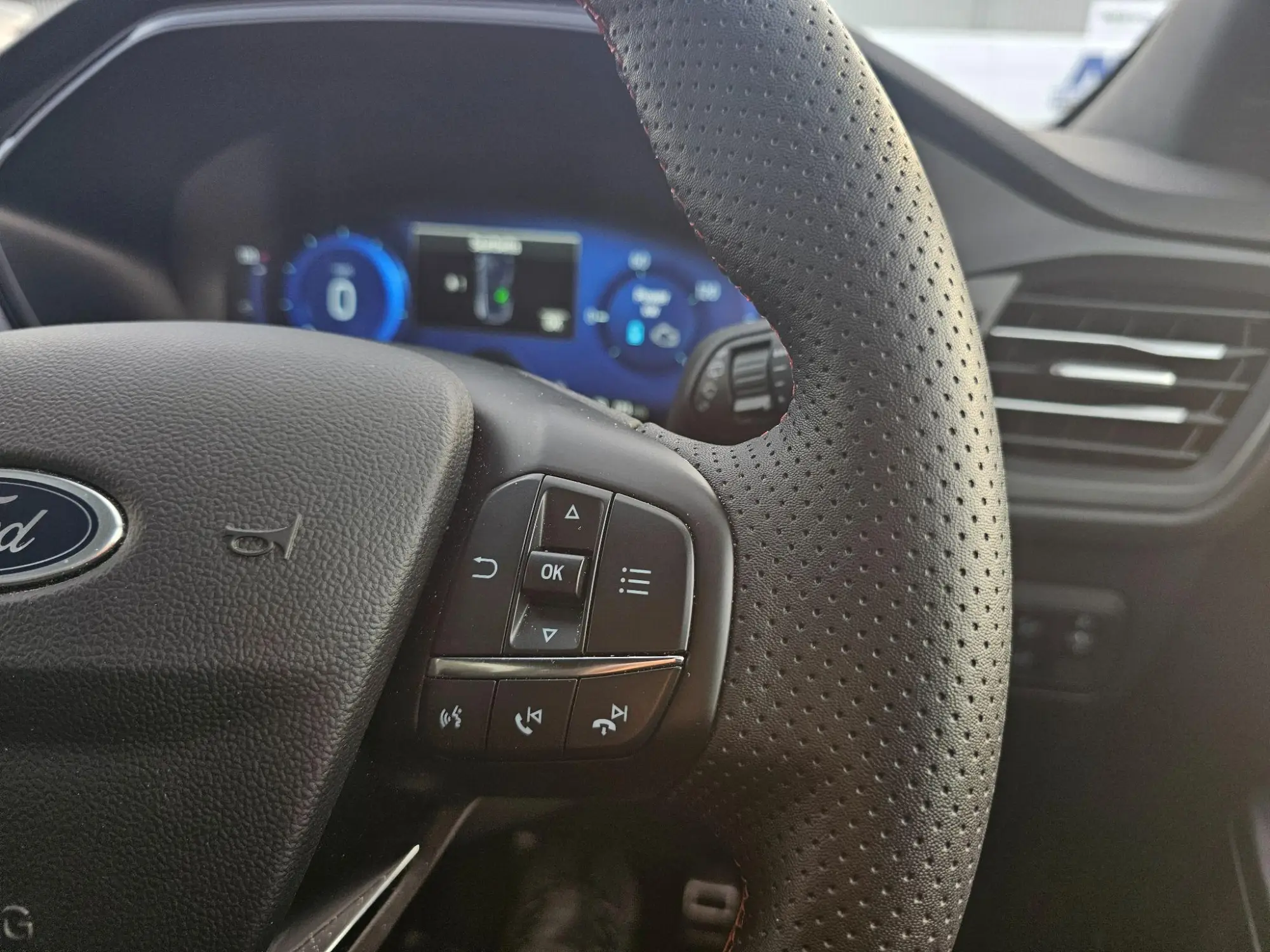 Ford Kuga Plug-In Hybrid Image 15