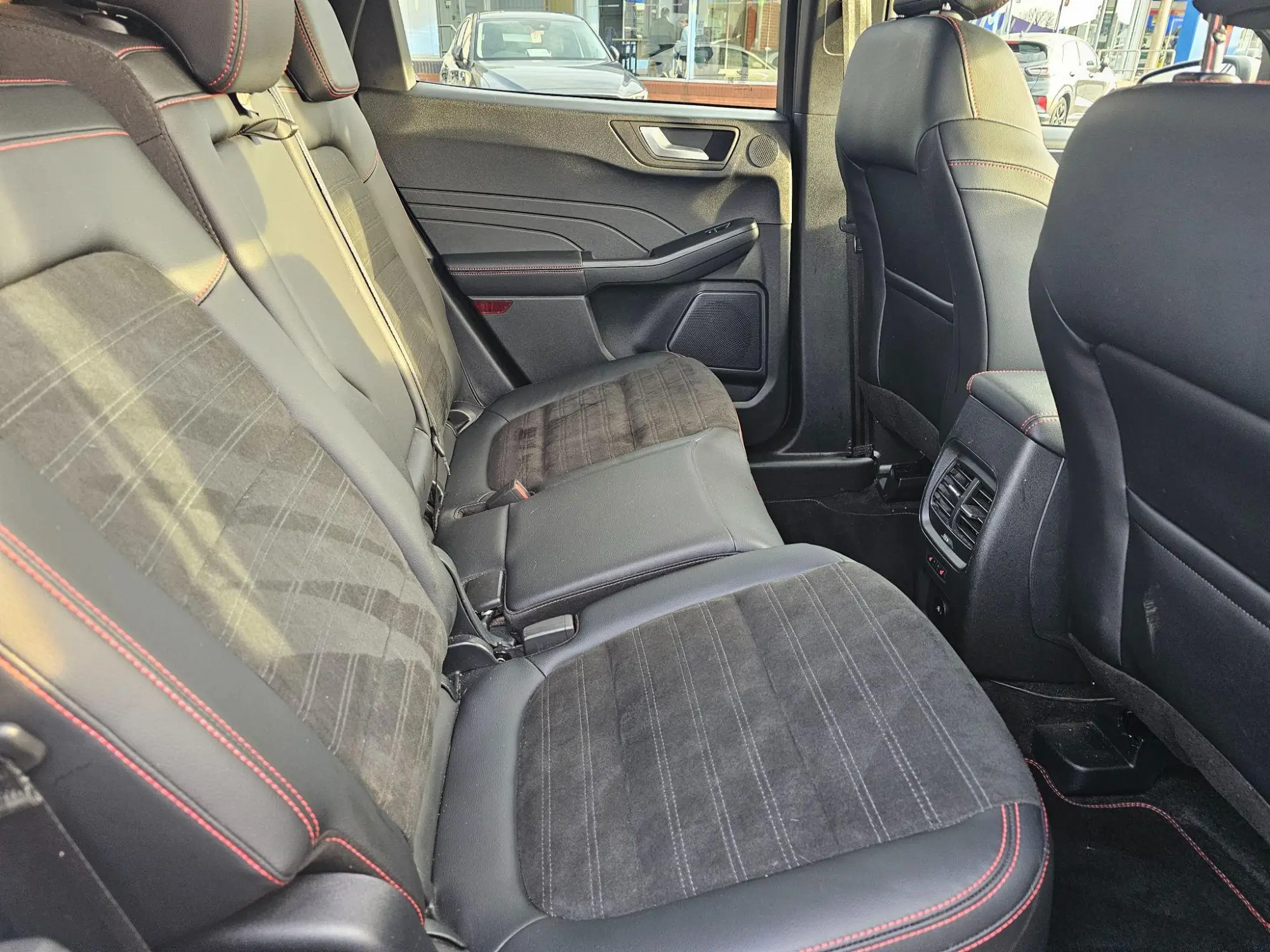 Ford Kuga Plug-In Hybrid Image 16