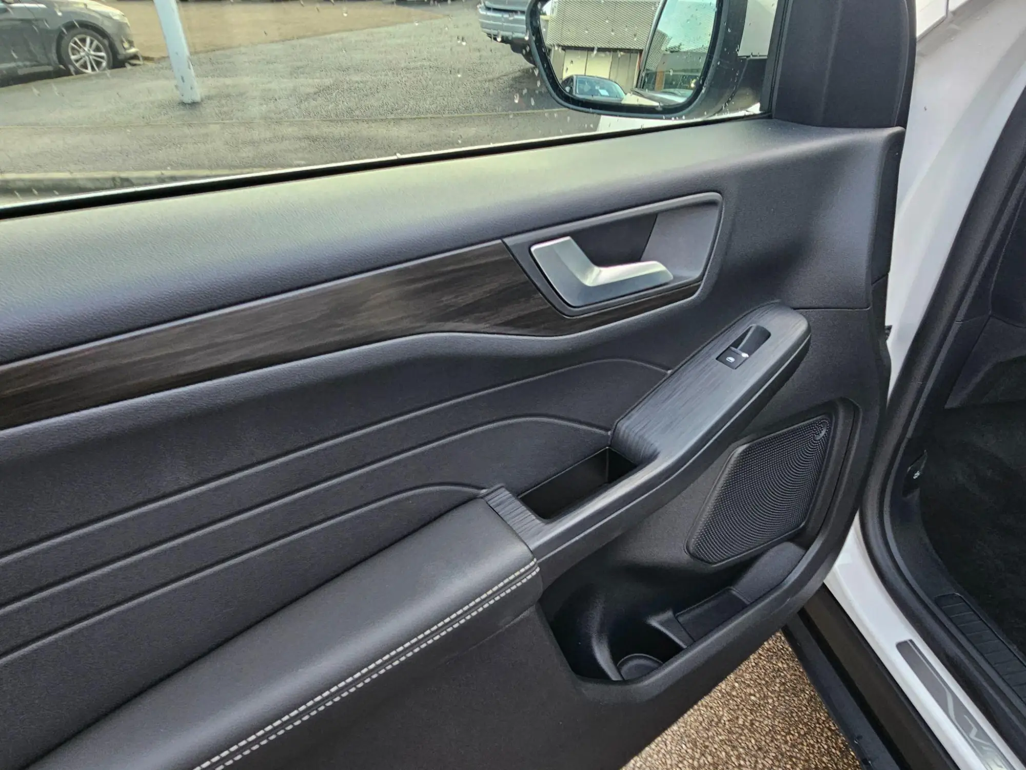 Ford Kuga Plug-In Hybrid Image 23