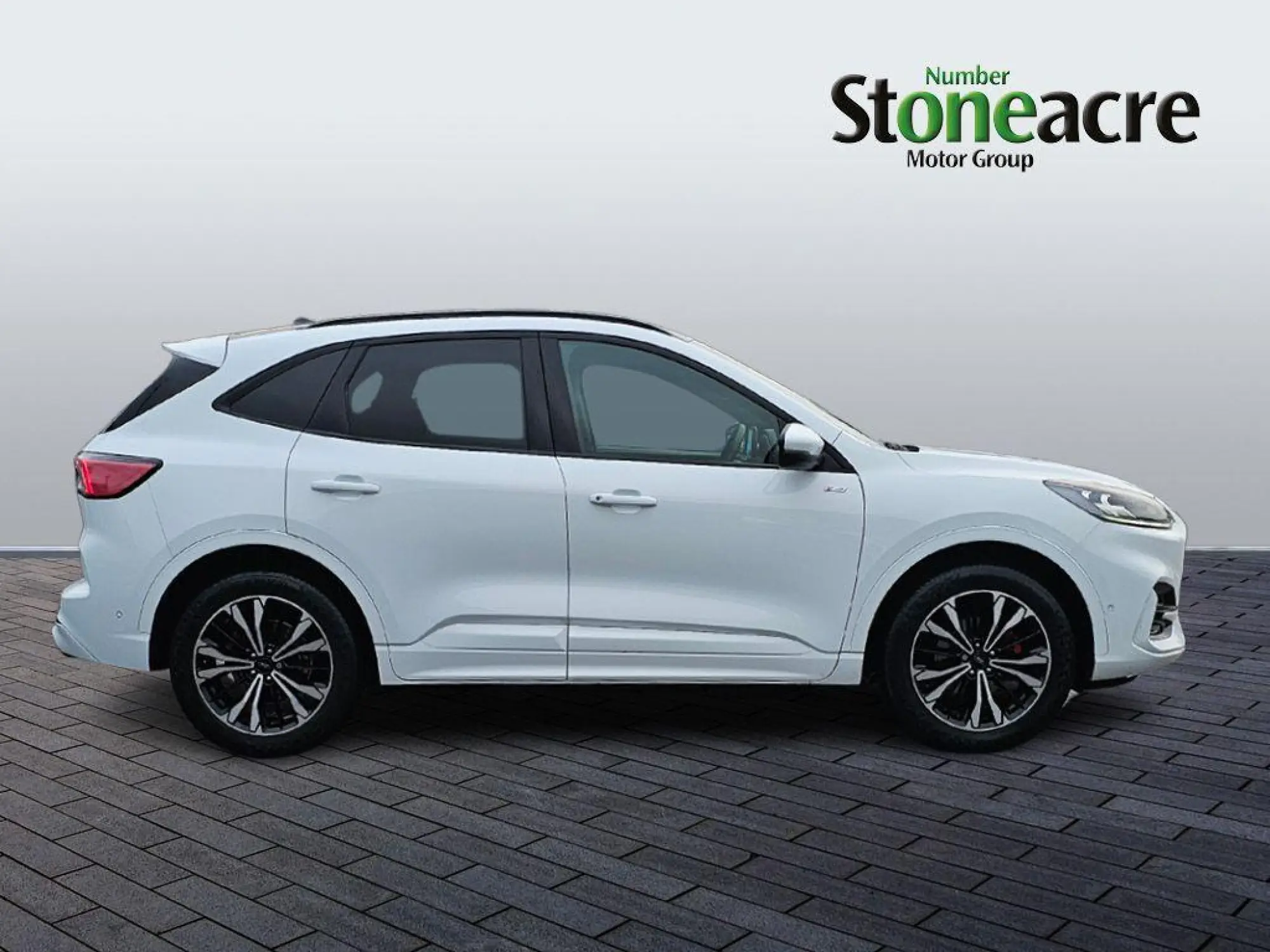 Ford Kuga Plug-in Hybrid 2.5 PHEV ST-Line X Edition 5dr CVT YN23NWA Image 2