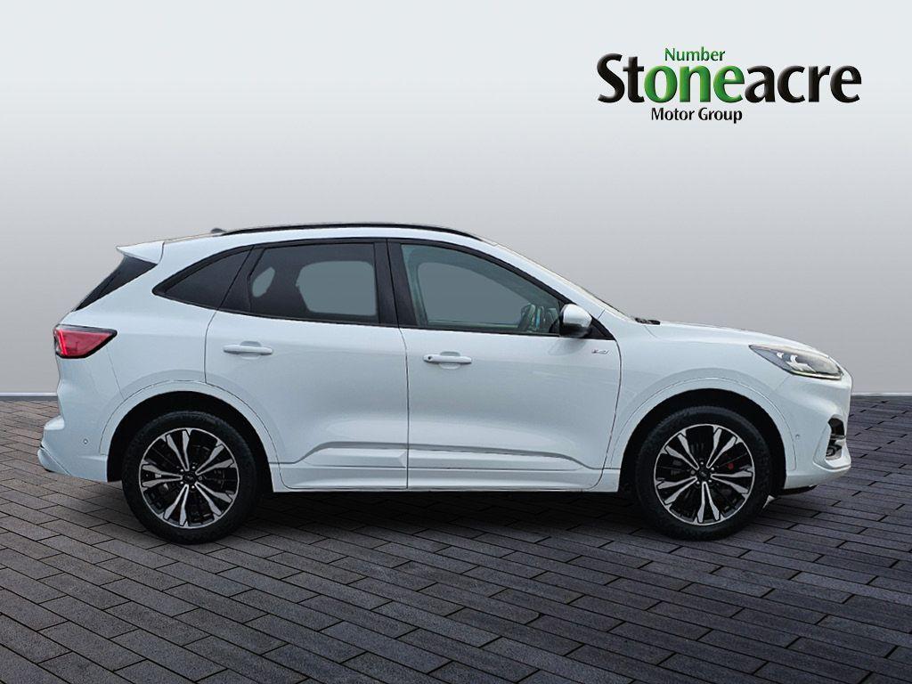 Ford Kuga Plug-in Hybrid Image 2