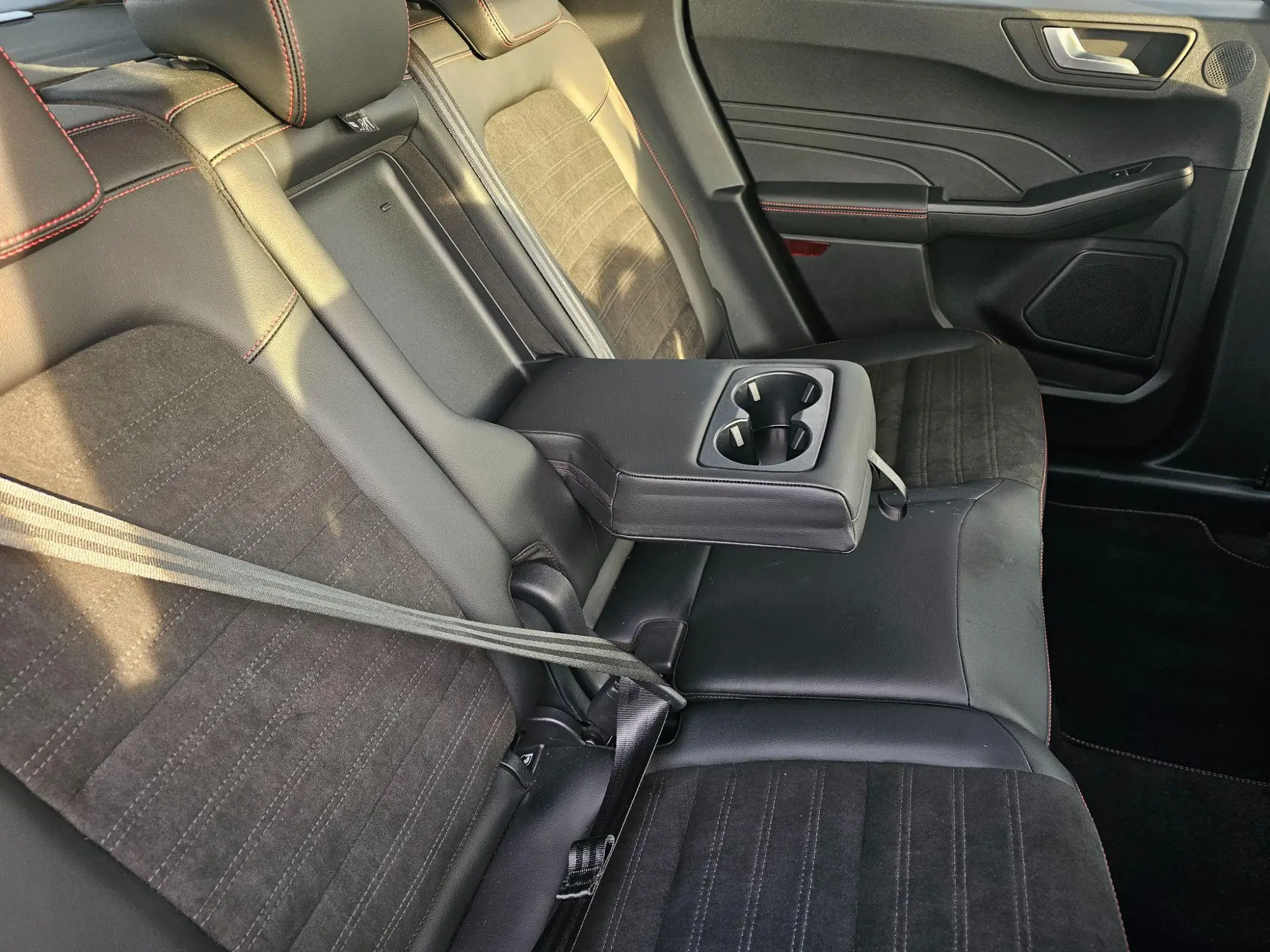 Ford Kuga Plug-In Hybrid Image 21