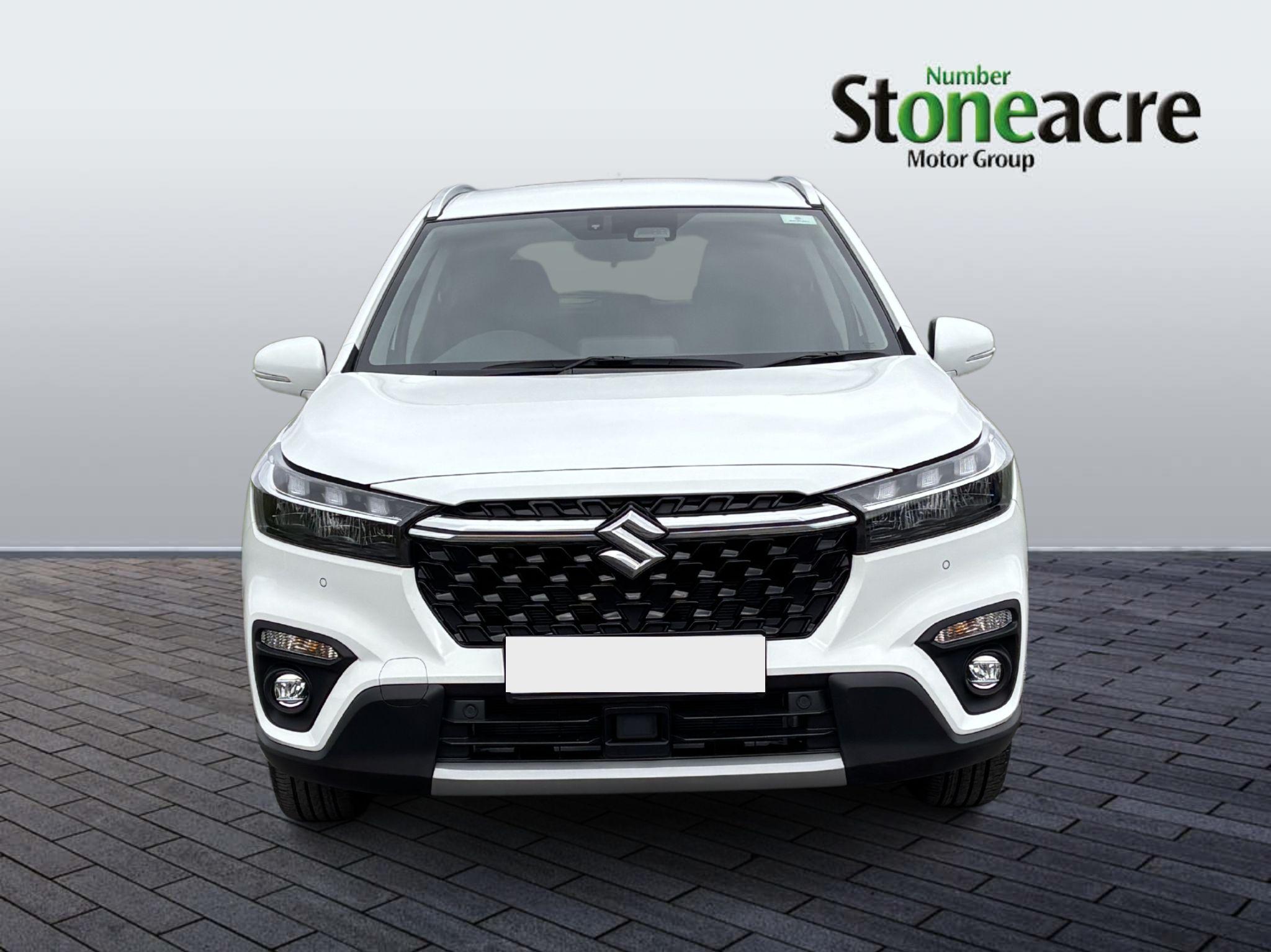 Suzuki S-Cross Hybrid Image 2