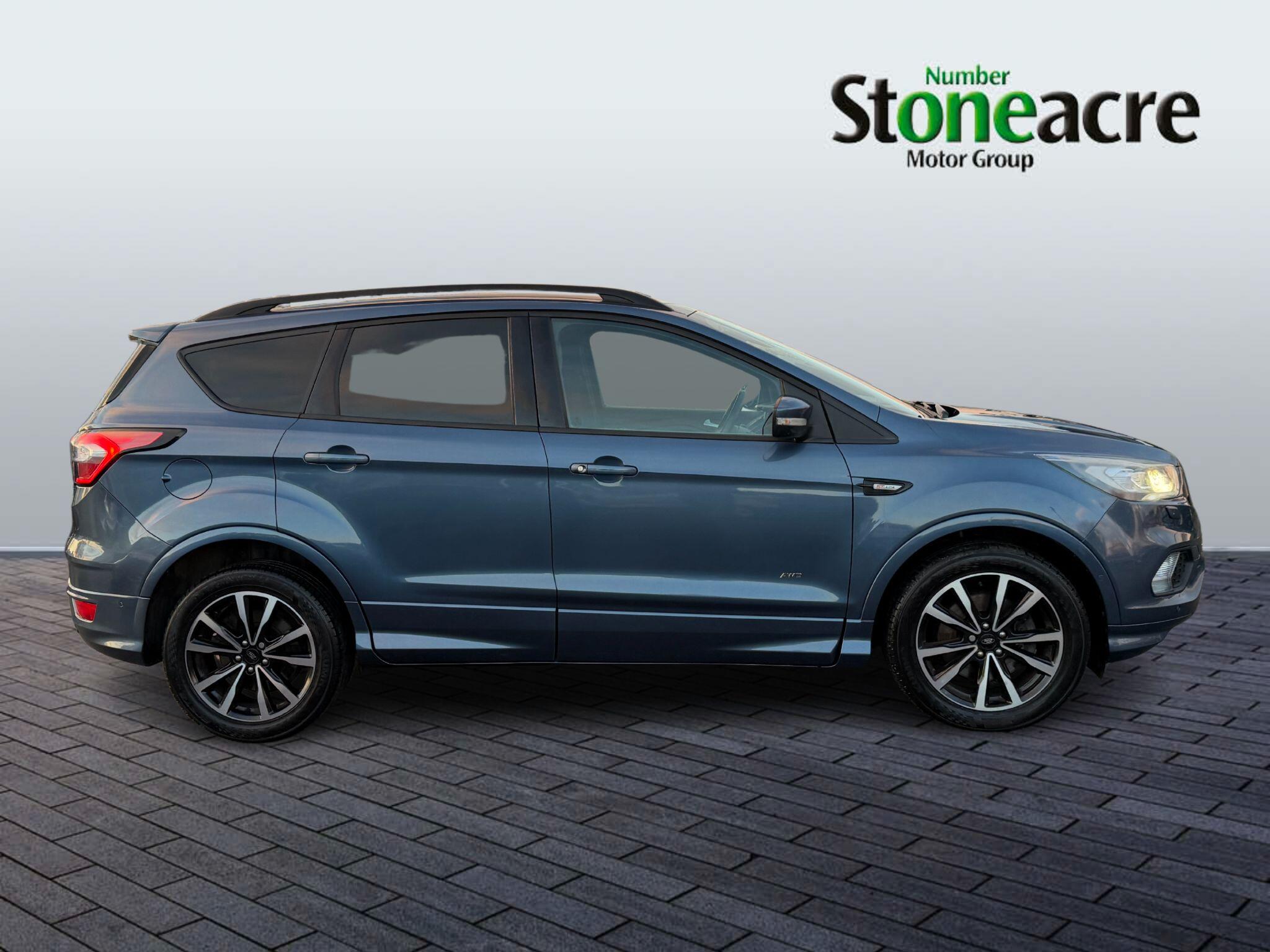 Ford Kuga Image 2