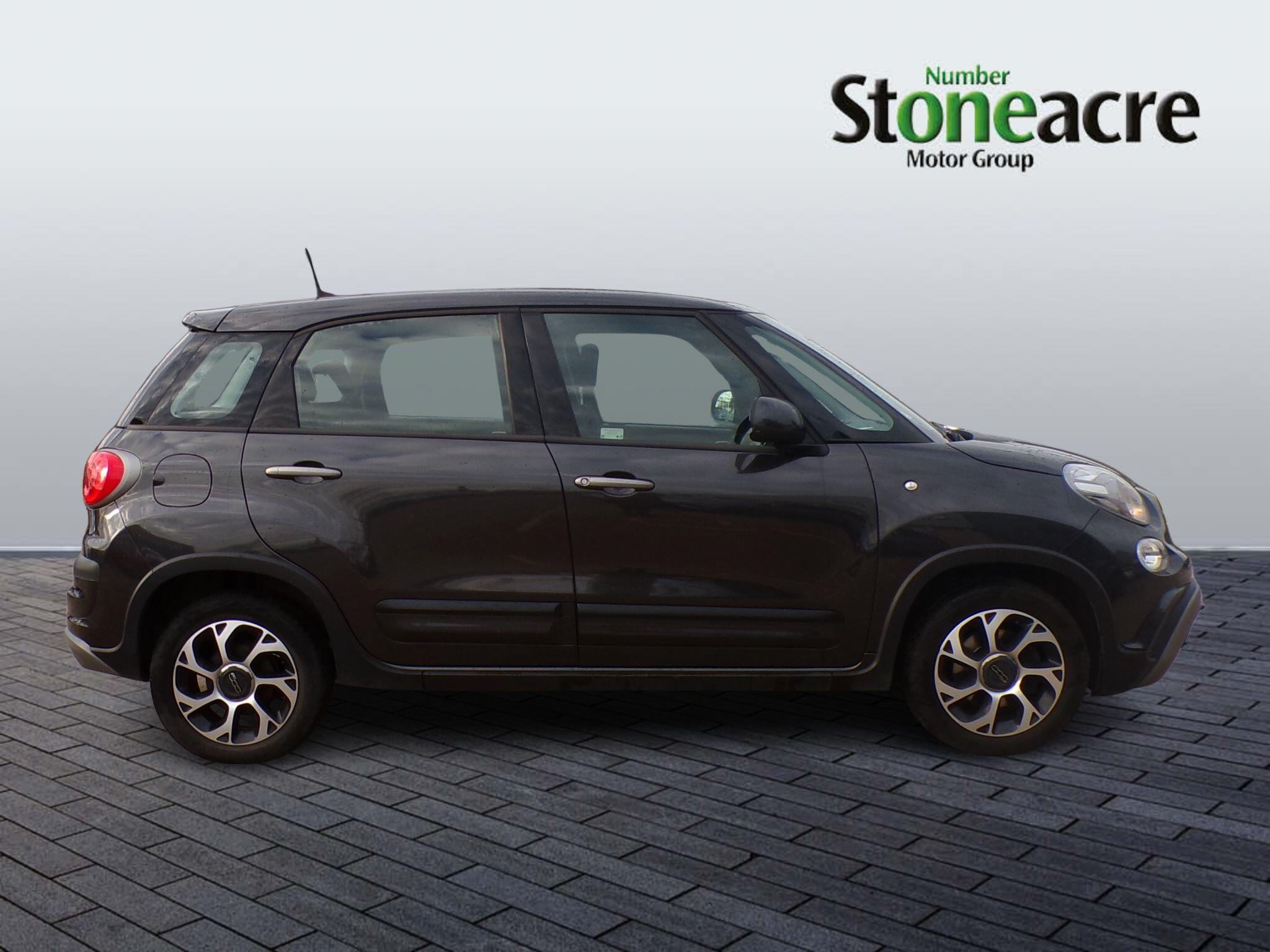 Fiat 500L Image 2