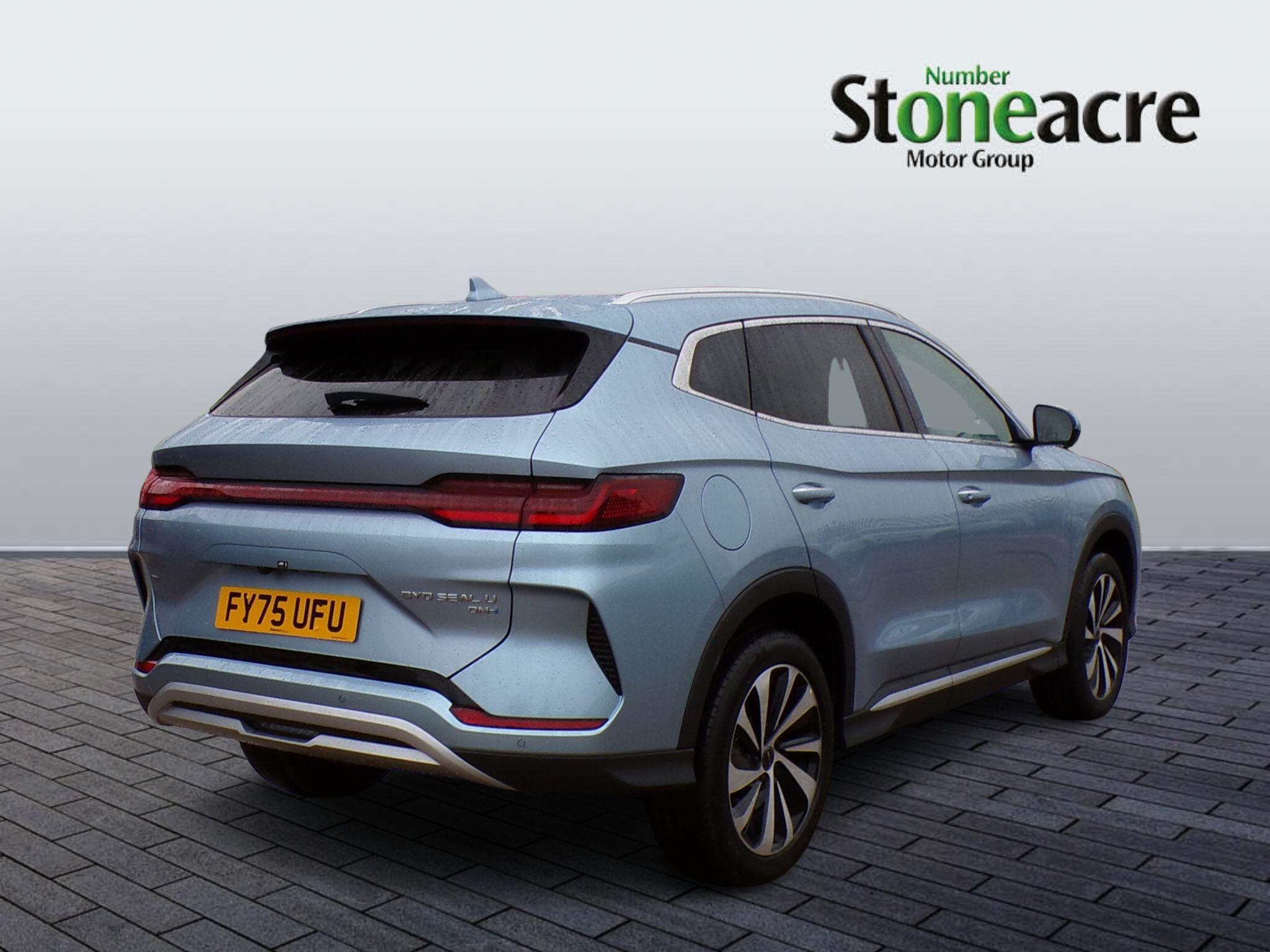 BYD Seal U 1.5 DM-i 18.3kWh Design CVT Auto AWD Euro 6 (s/s) 5dr FY75UFU Image 3