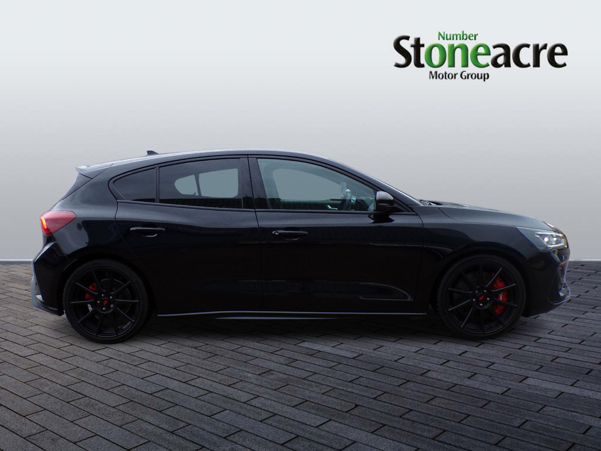 Ford Focus ST 2.3T EcoBoost ST Hatchback 5dr Petrol Manual Euro 6 (s/s) (280 ps) ET23BXZ Image 2
