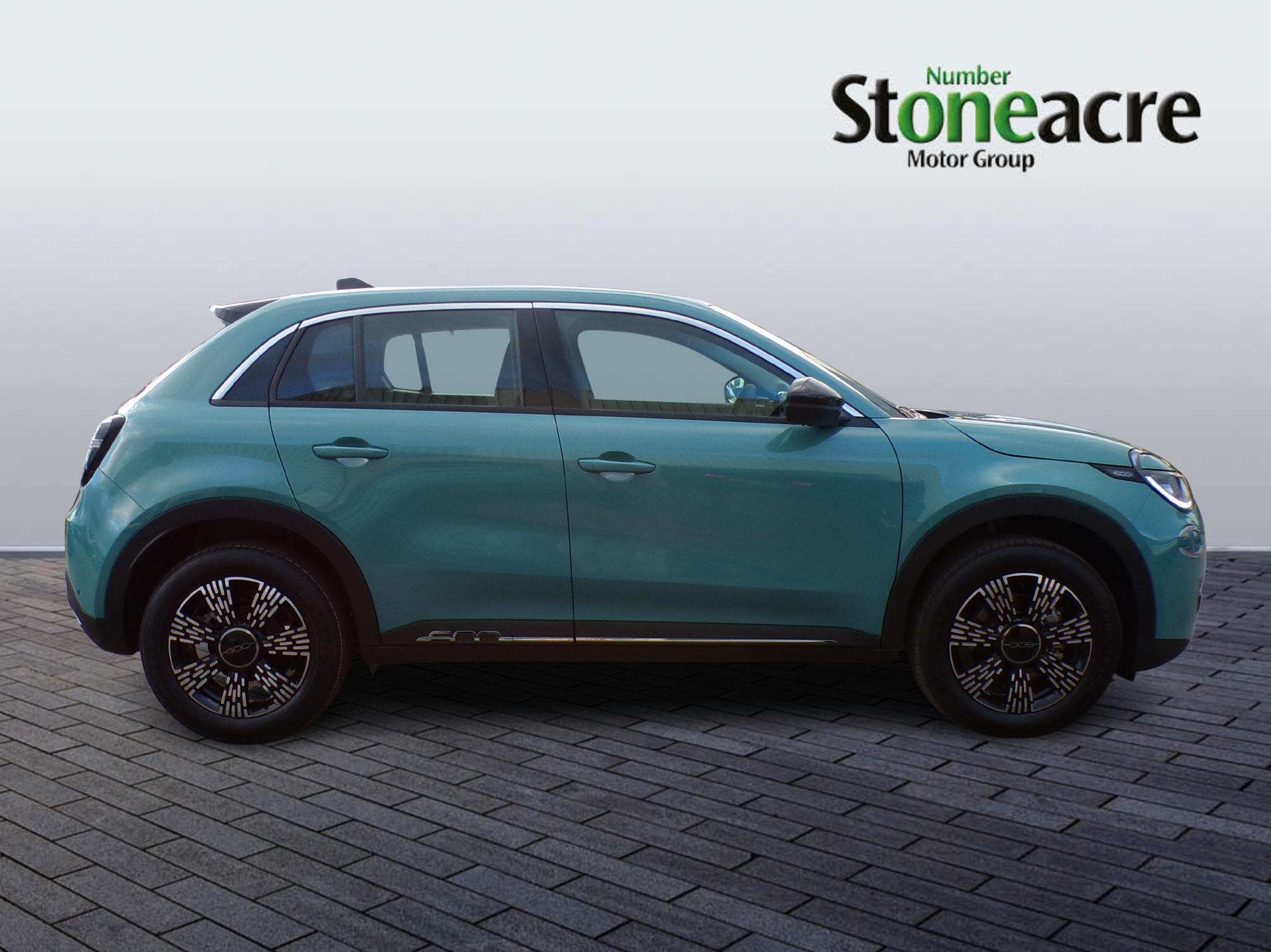 Fiat 600 1.2 MHEV e-DCT Euro 6 (s/s) 5dr FY75YSP Image 2