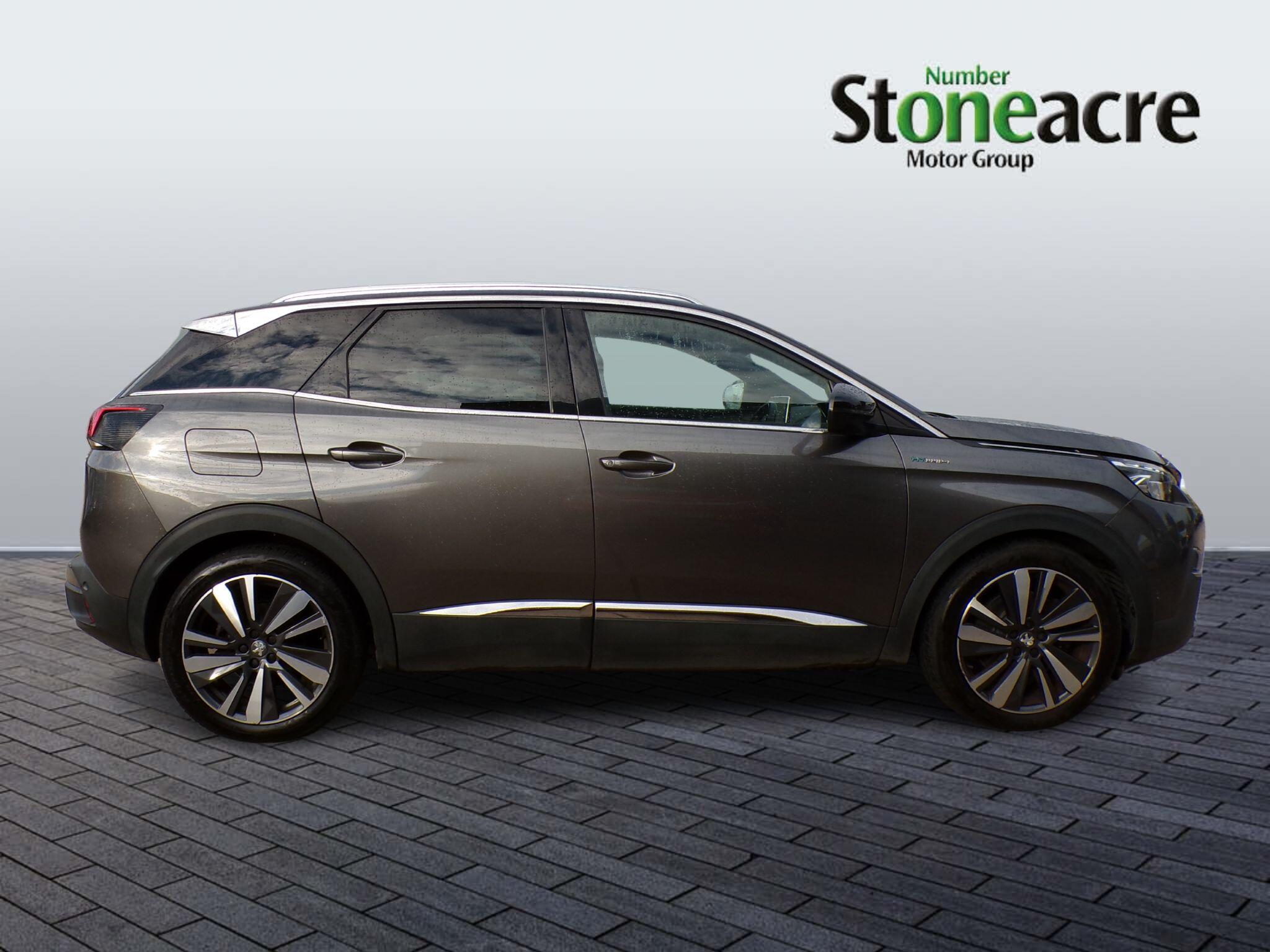 Peugeot 3008 Plug-in Hybrid 1.6 13.2kWh GT SUV 5dr Petrol Plug-in Hybrid e-EAT 4WD Euro 6 (s/s) (300 ps) FY69ULR Image 2