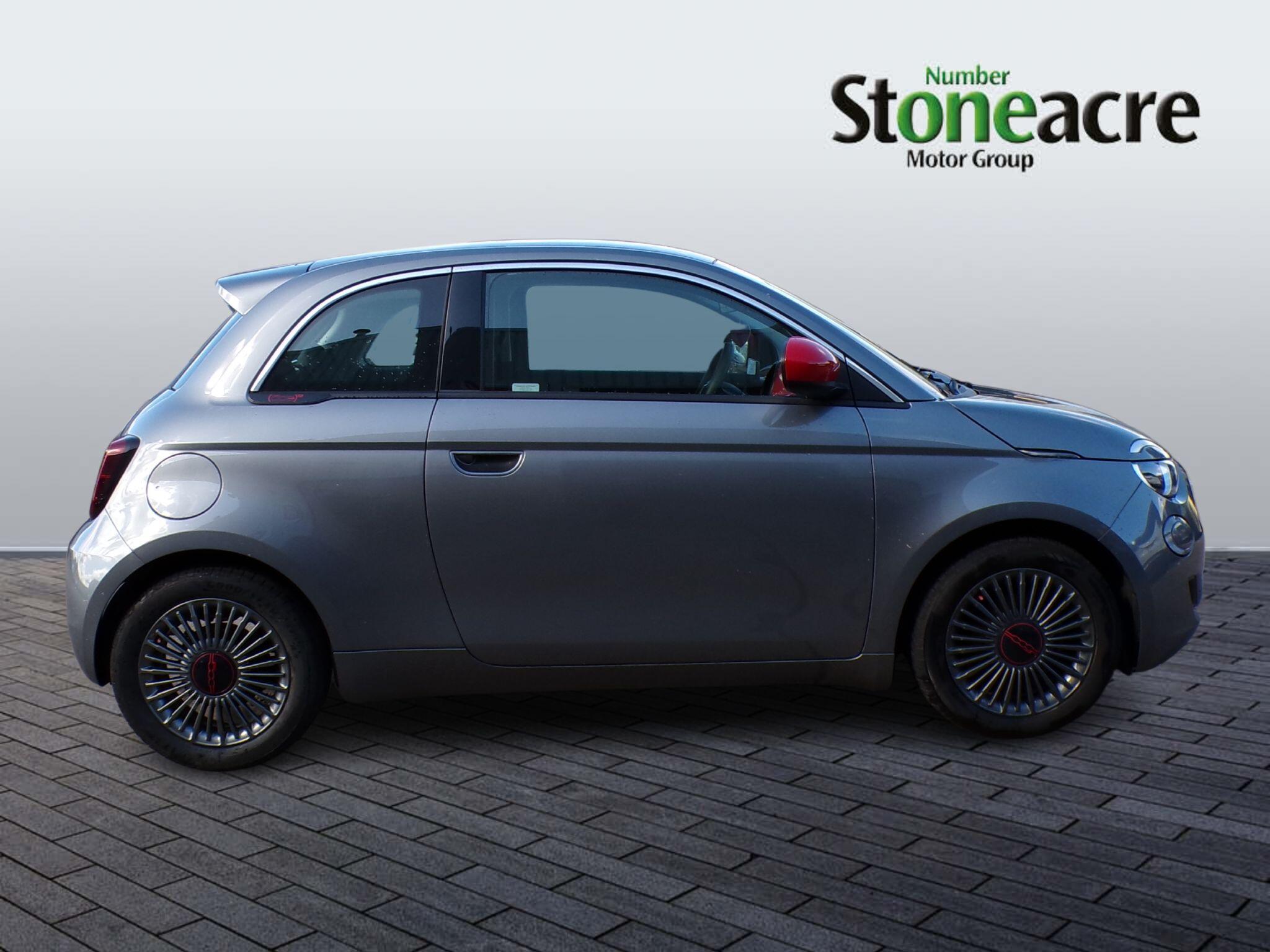 Fiat 500e 24kWh RED Auto 3dr MX22XDZ Image 2