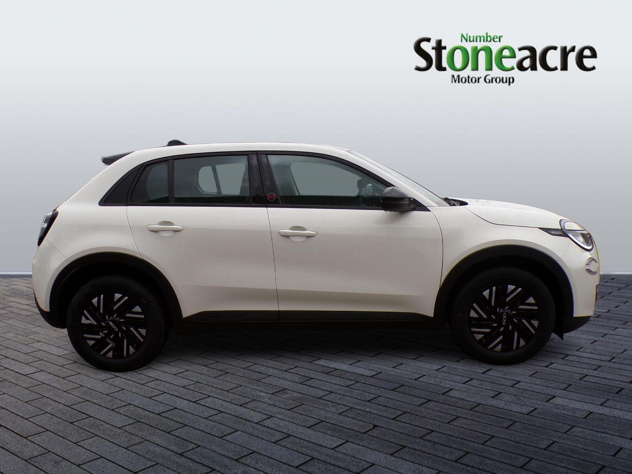 Fiat 600e 54kWh RED Auto 5dr FY75YSL Image 2