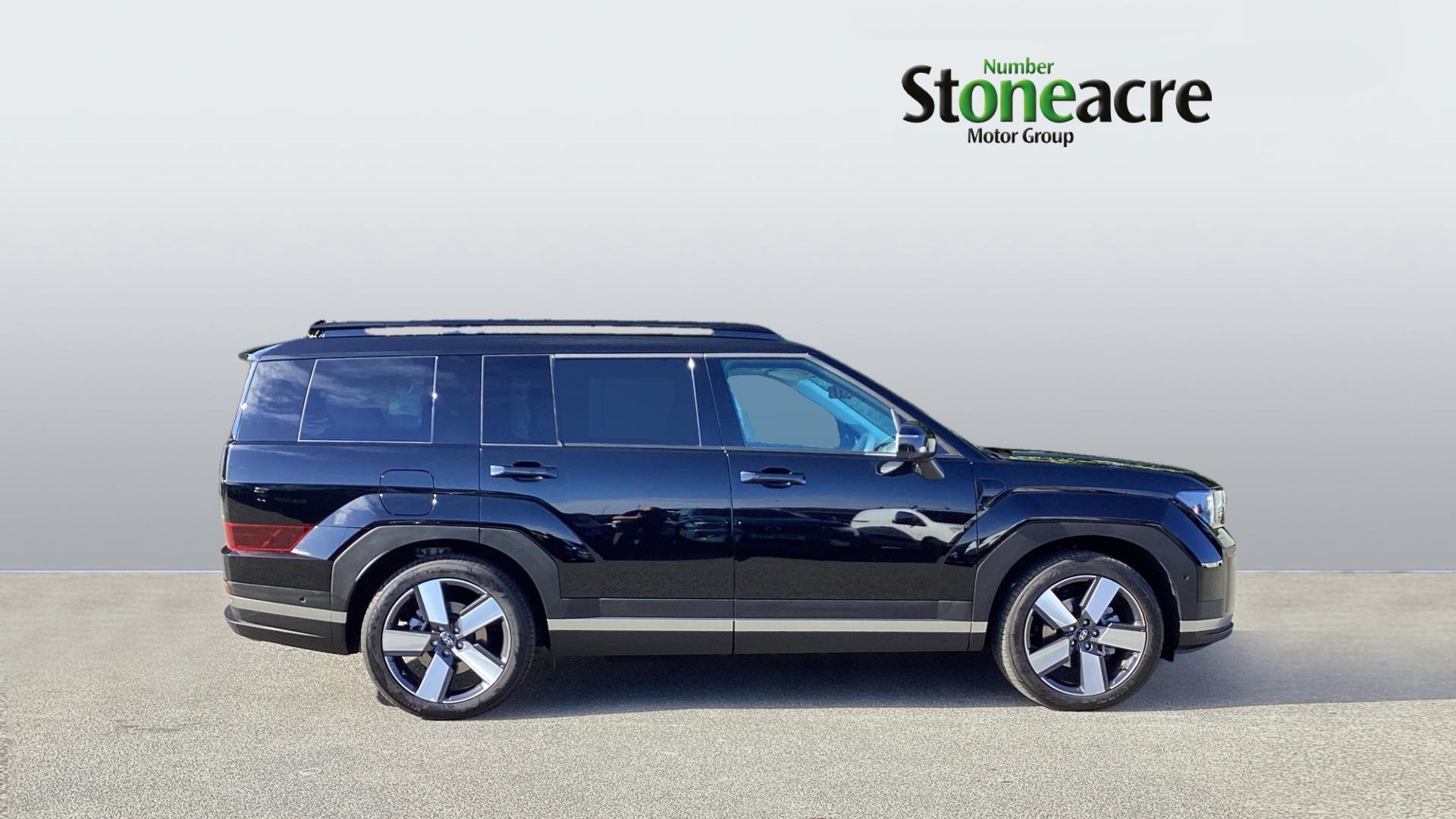 Hyundai SANTA FE Plug-in Hybrid 1.6 T-GDi 13.8kWh Ultimate Auto 4WD Euro 6 (s/s) 5dr YO25MVJ Image 3